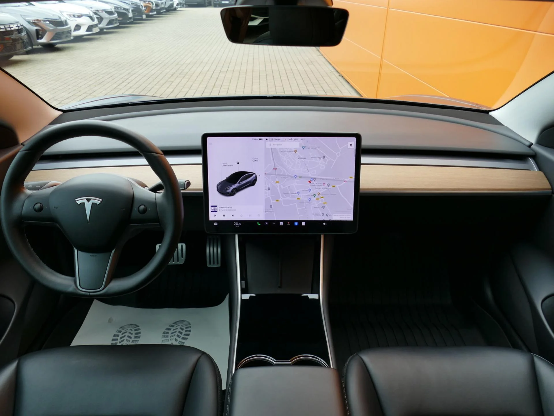 TESLA MODEL 3 - Miniature 5 sur 32 - Cliquer pour voir cette photo