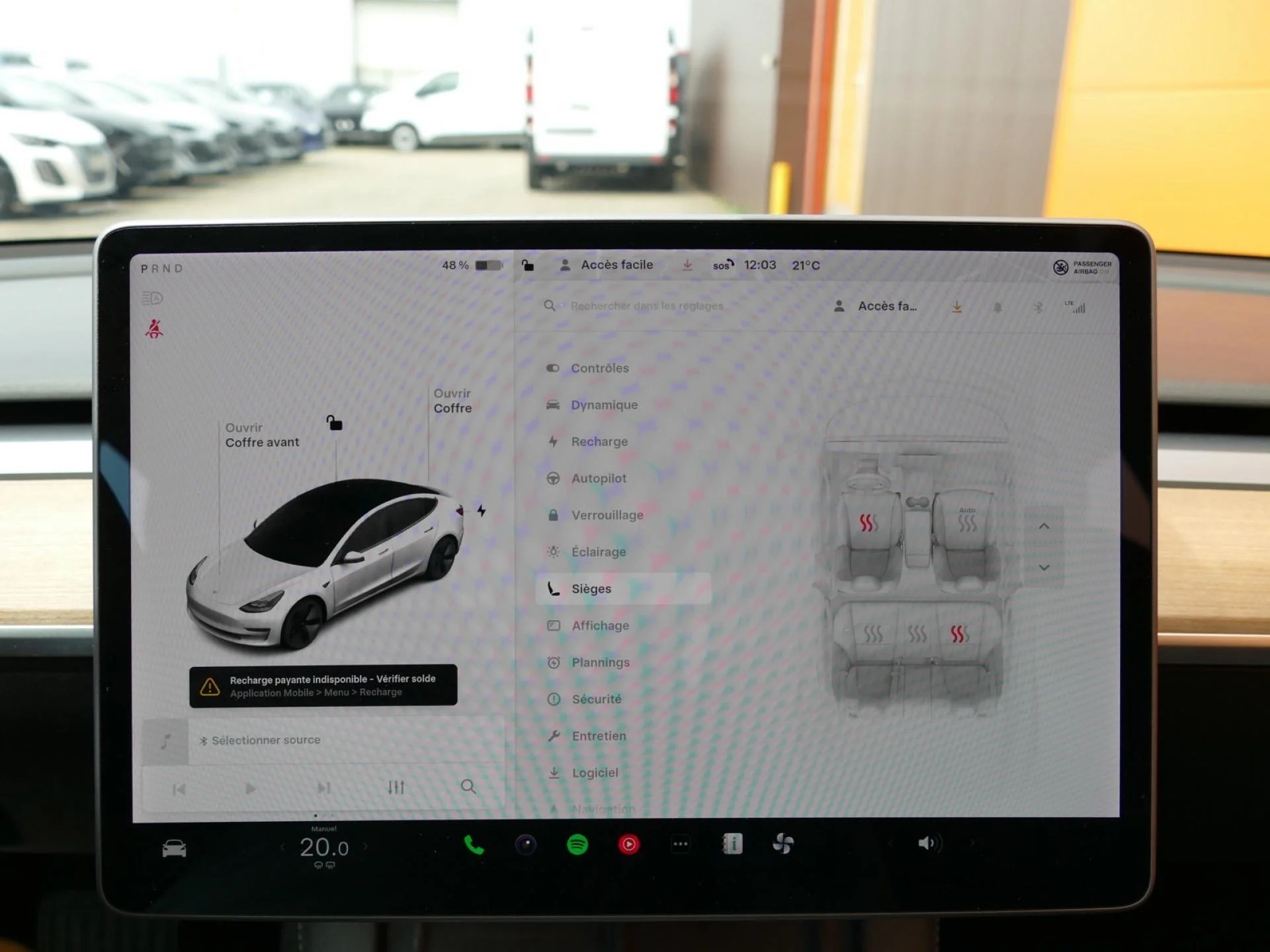 TESLA MODEL 3 - Miniature 16 sur 28 - Cliquer pour voir cette photo