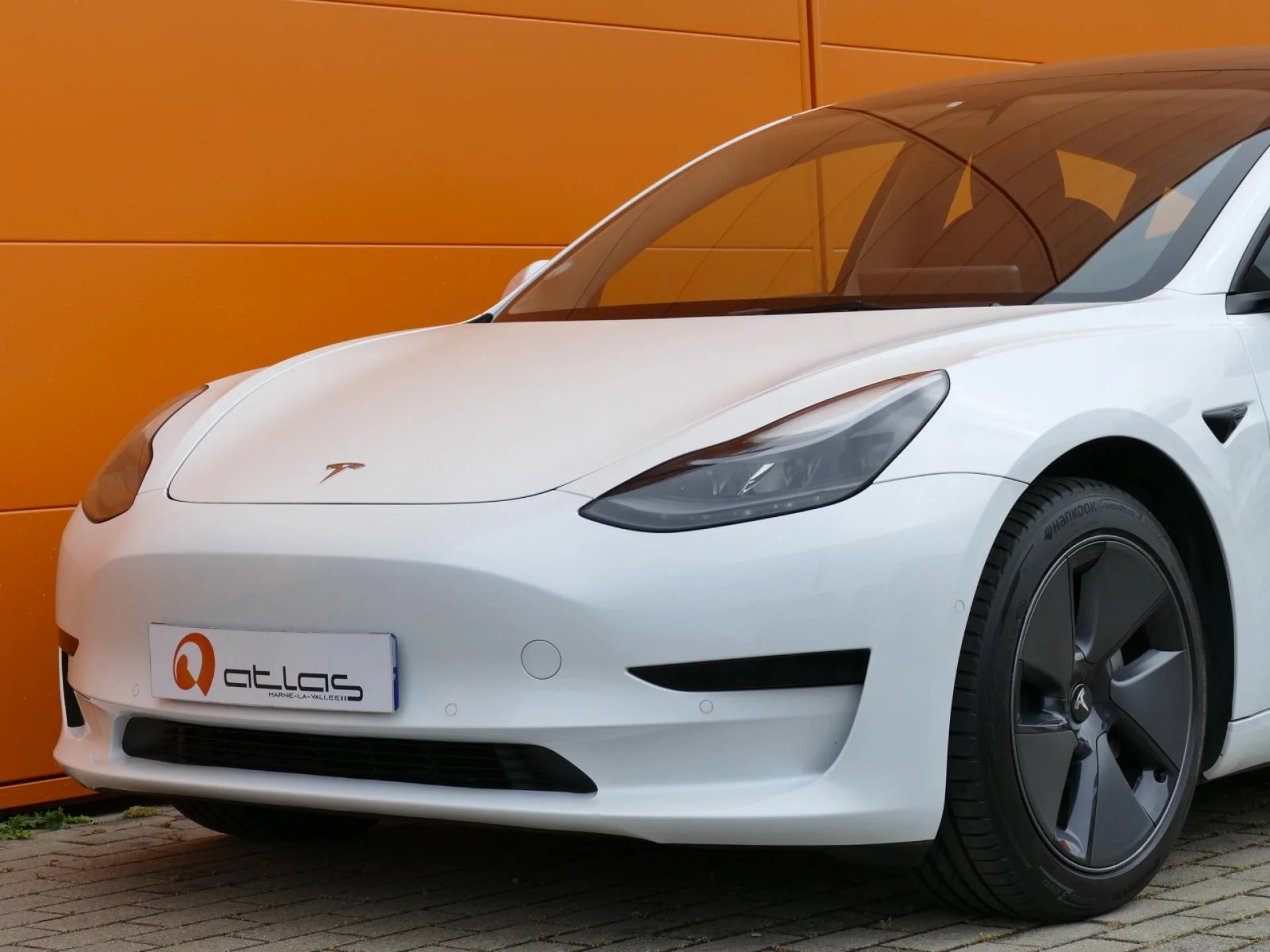 TESLA MODEL 3 - Miniature 24 sur 28 - Cliquer pour voir cette photo