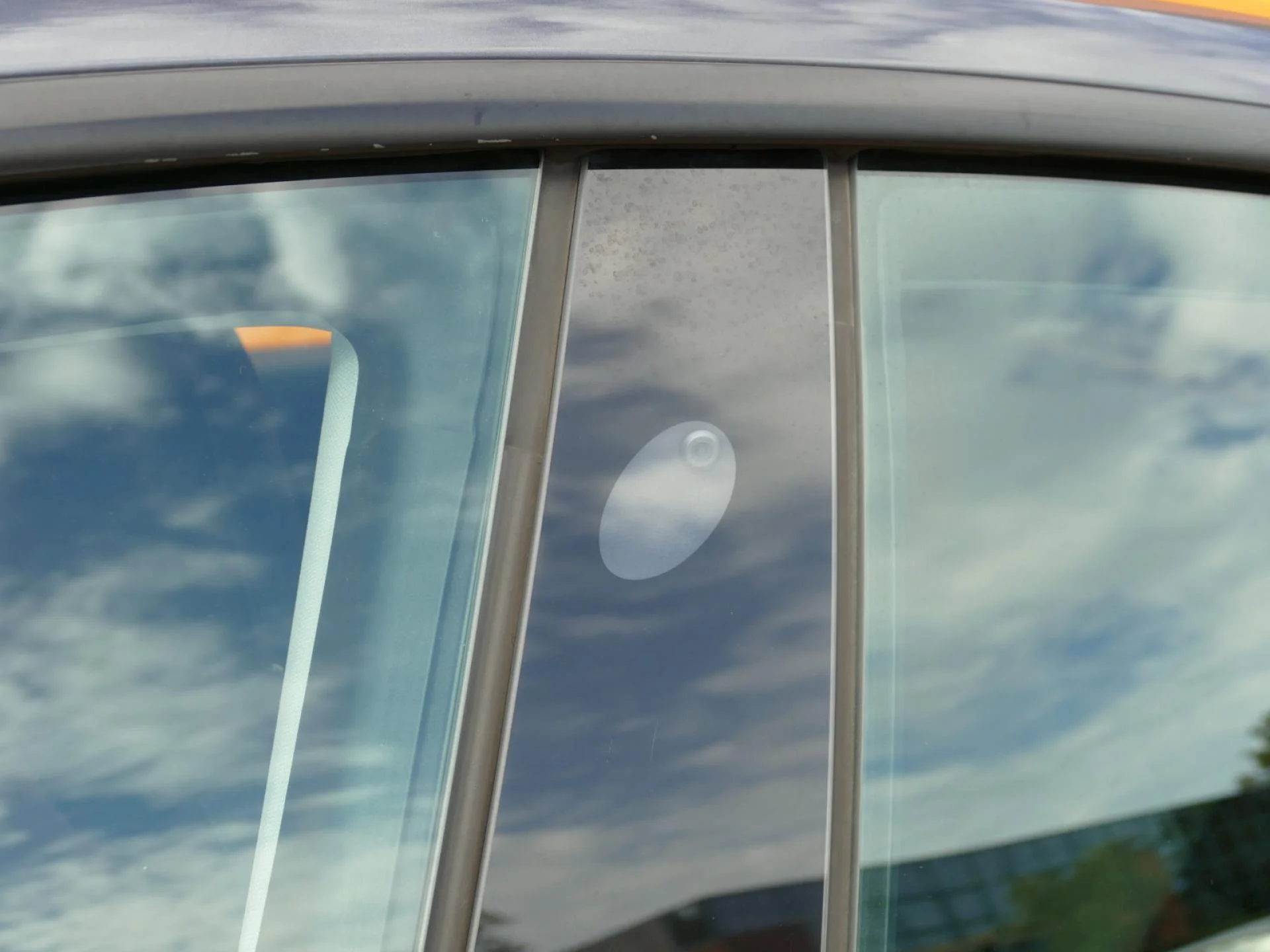 TESLA MODEL 3 - Miniature 30 sur 36 - Cliquer pour voir cette photo