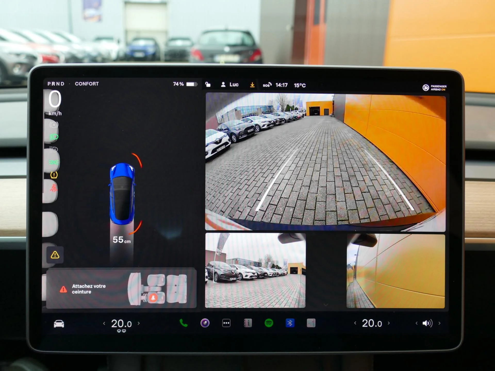TESLA MODEL 3 - Miniature 10 sur 33 - Cliquer pour voir cette photo