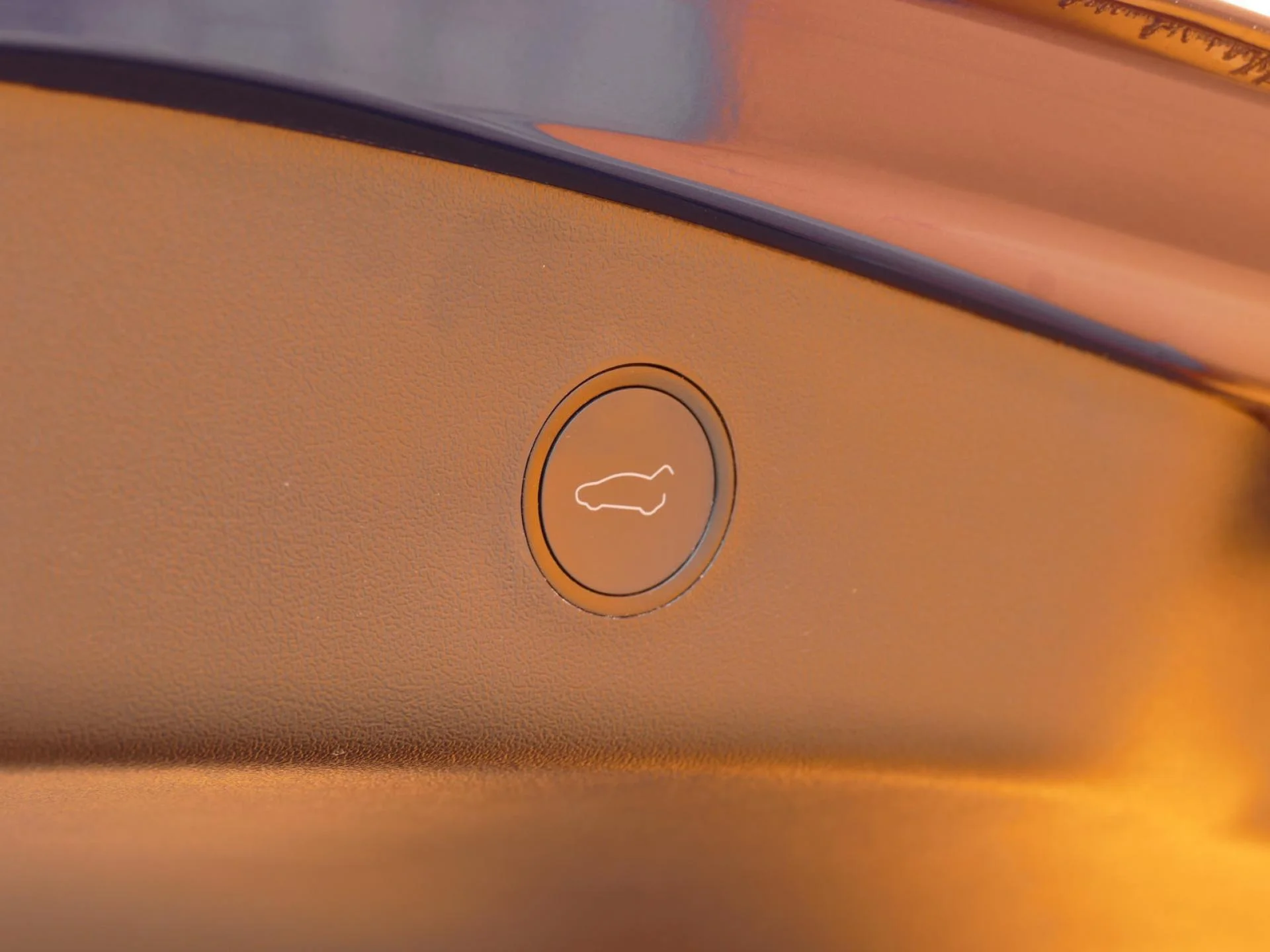 TESLA MODEL 3 - Miniature 23 sur 35 - Cliquer pour voir cette photo