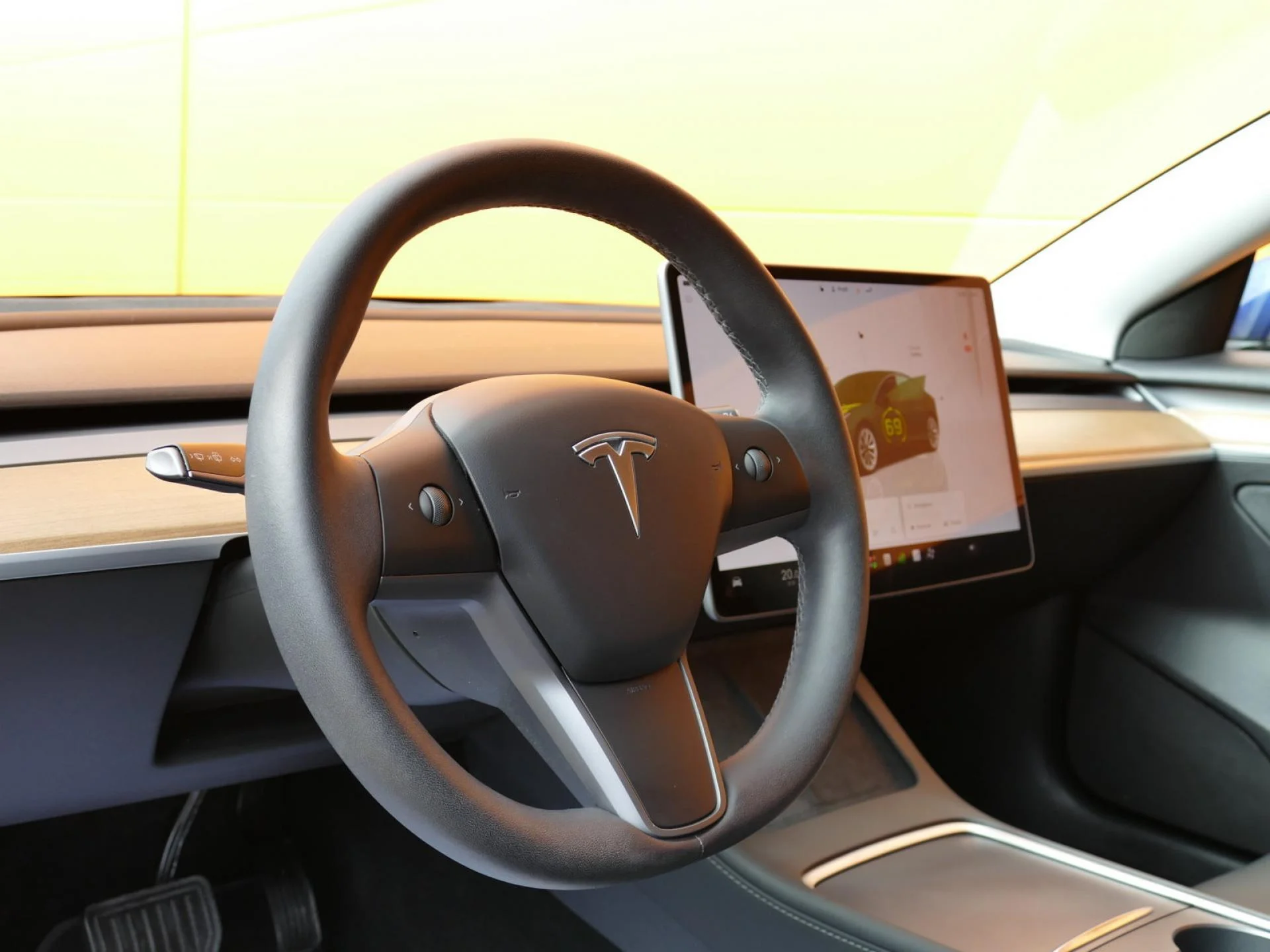 TESLA MODEL 3 - Miniature 19 sur 35 - Cliquer pour voir cette photo