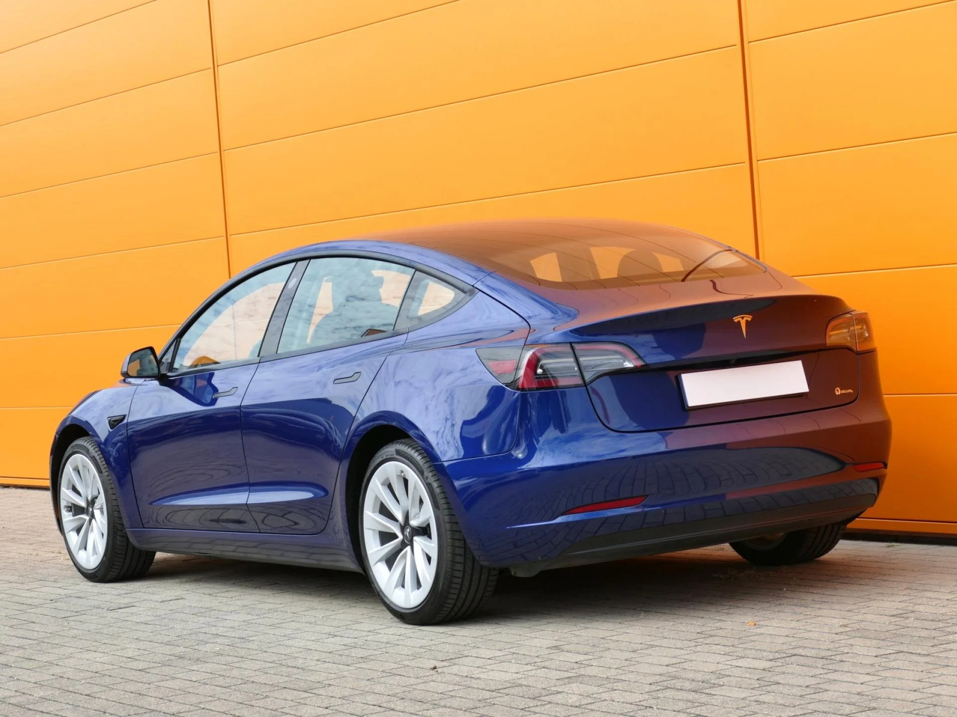 TESLA MODEL 3 - Miniature 5 sur 35 - Cliquer pour voir cette photo