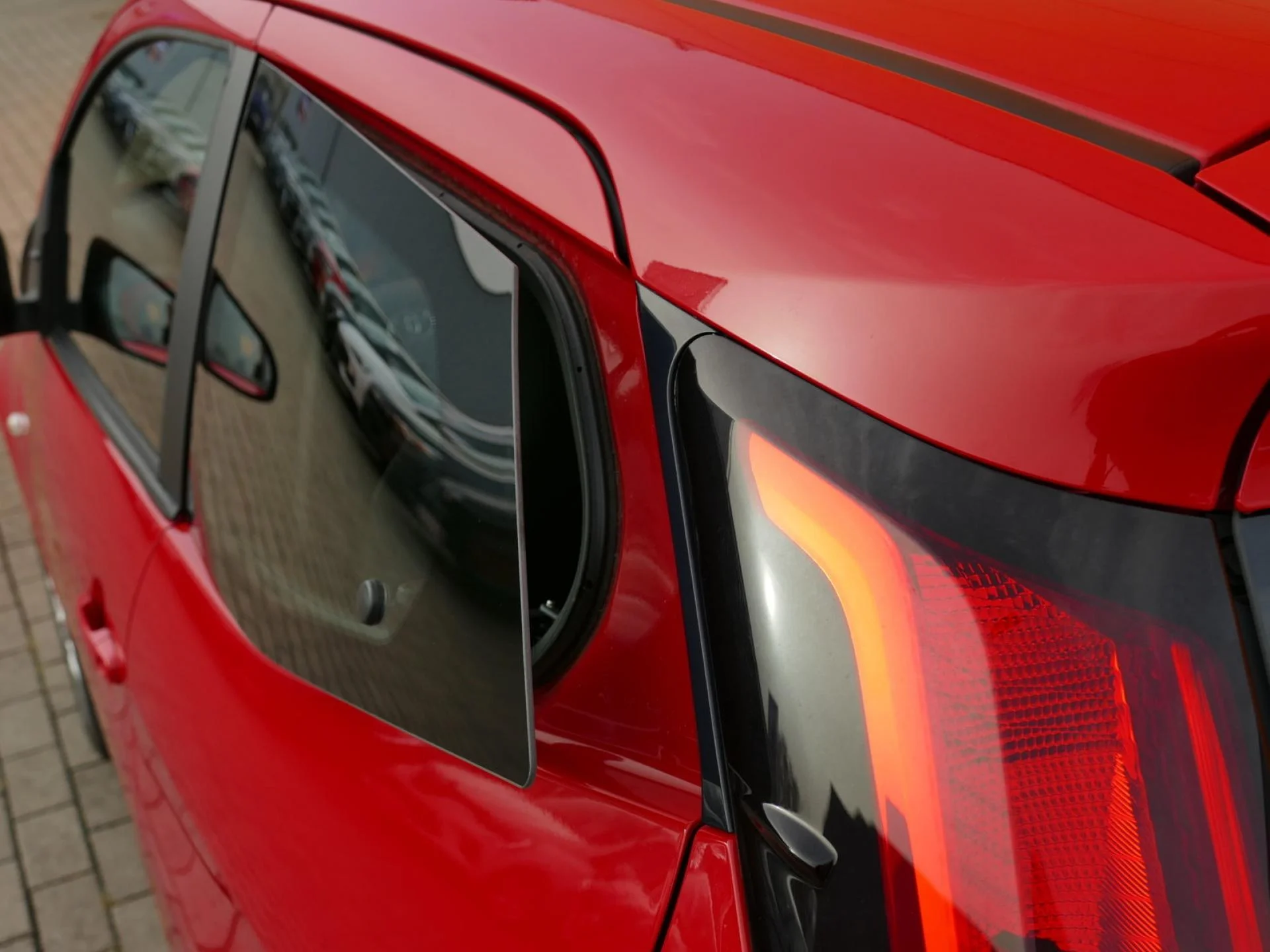 TOYOTA AYGO - Miniature 24 sur 31 - Cliquer pour voir cette photo