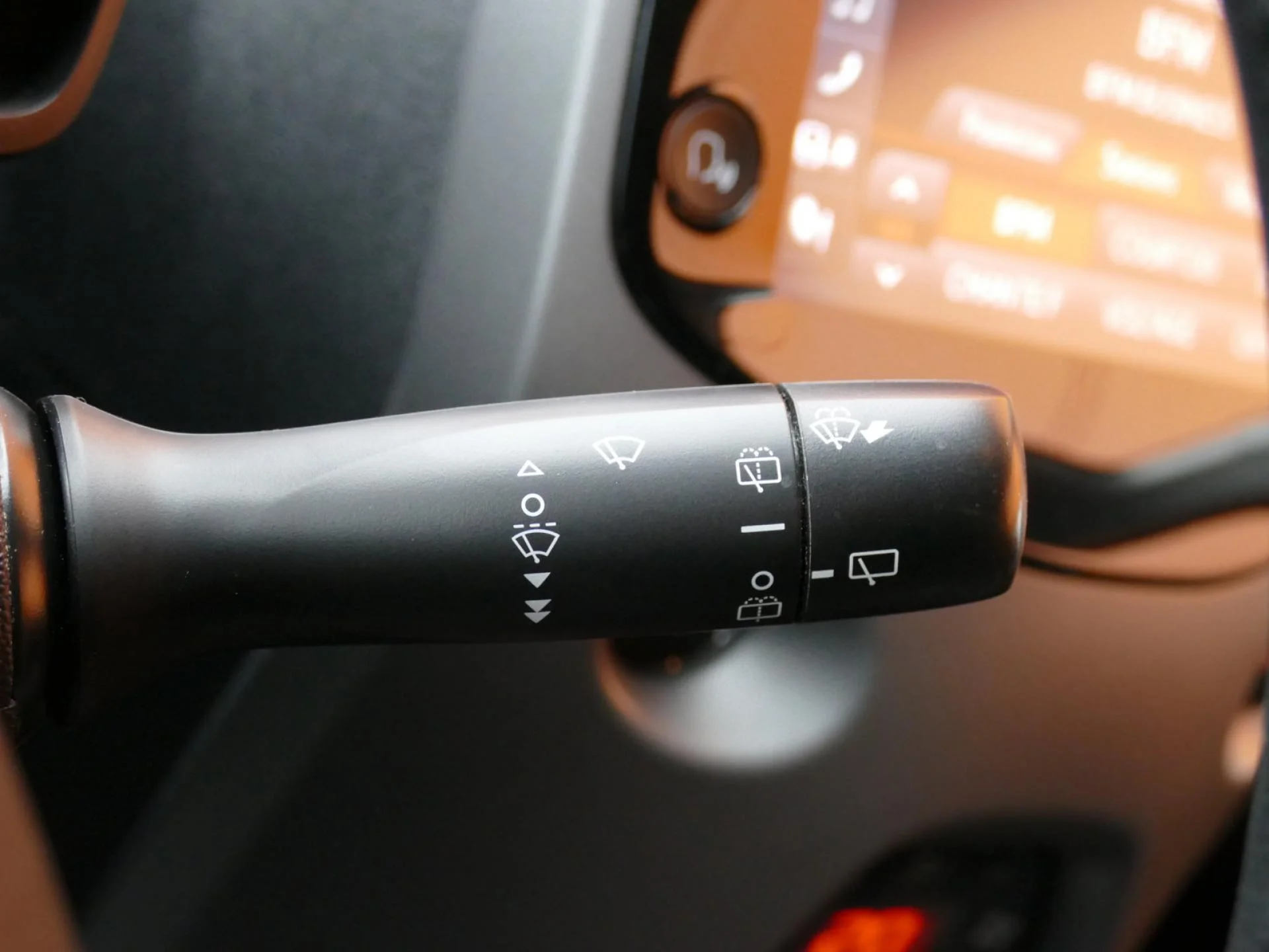 TOYOTA AYGO - Miniature 23 sur 32 - Cliquer pour voir cette photo