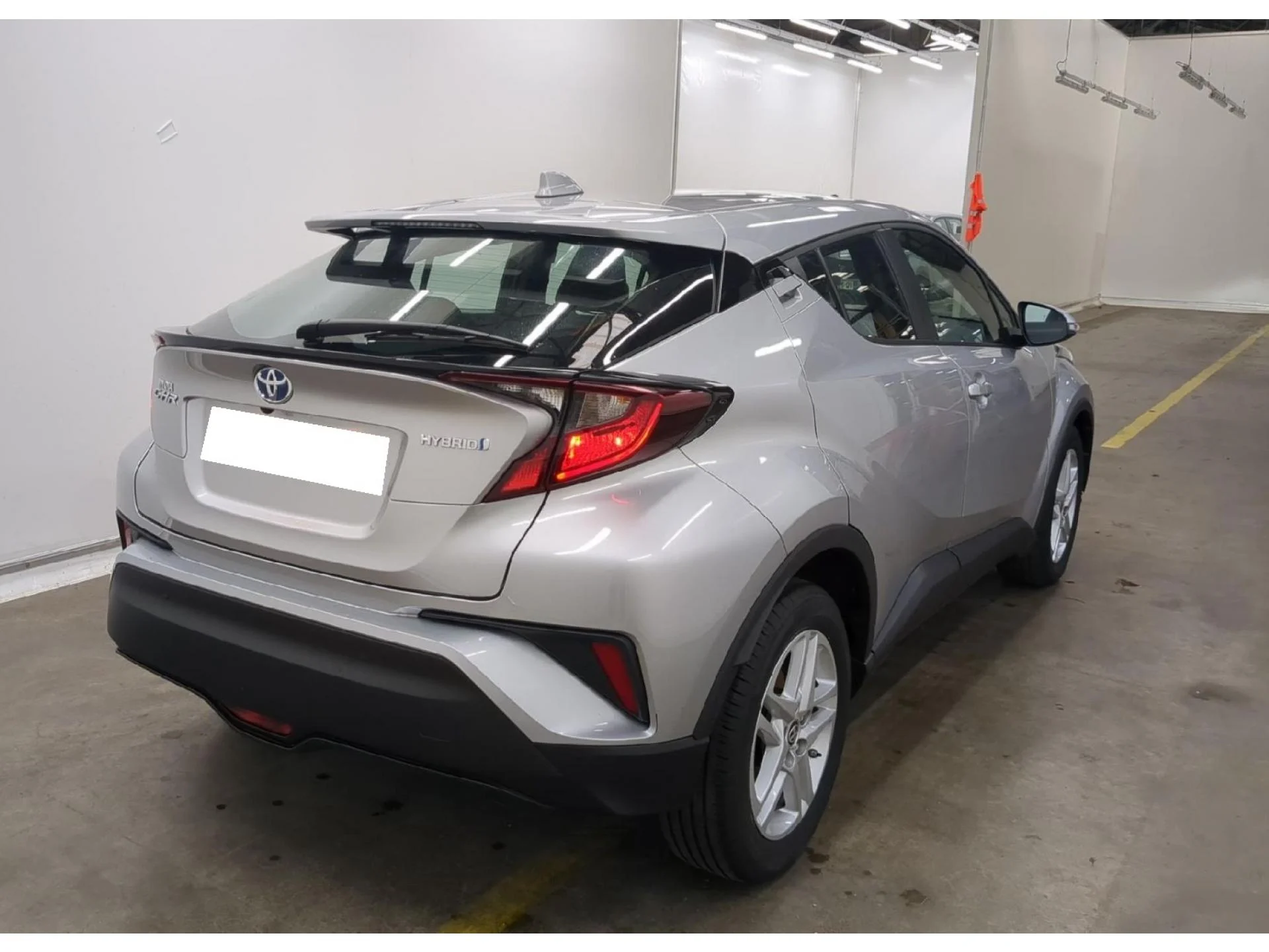 TOYOTA C-HR - Miniature 5 sur 27 - Cliquer pour voir cette photo