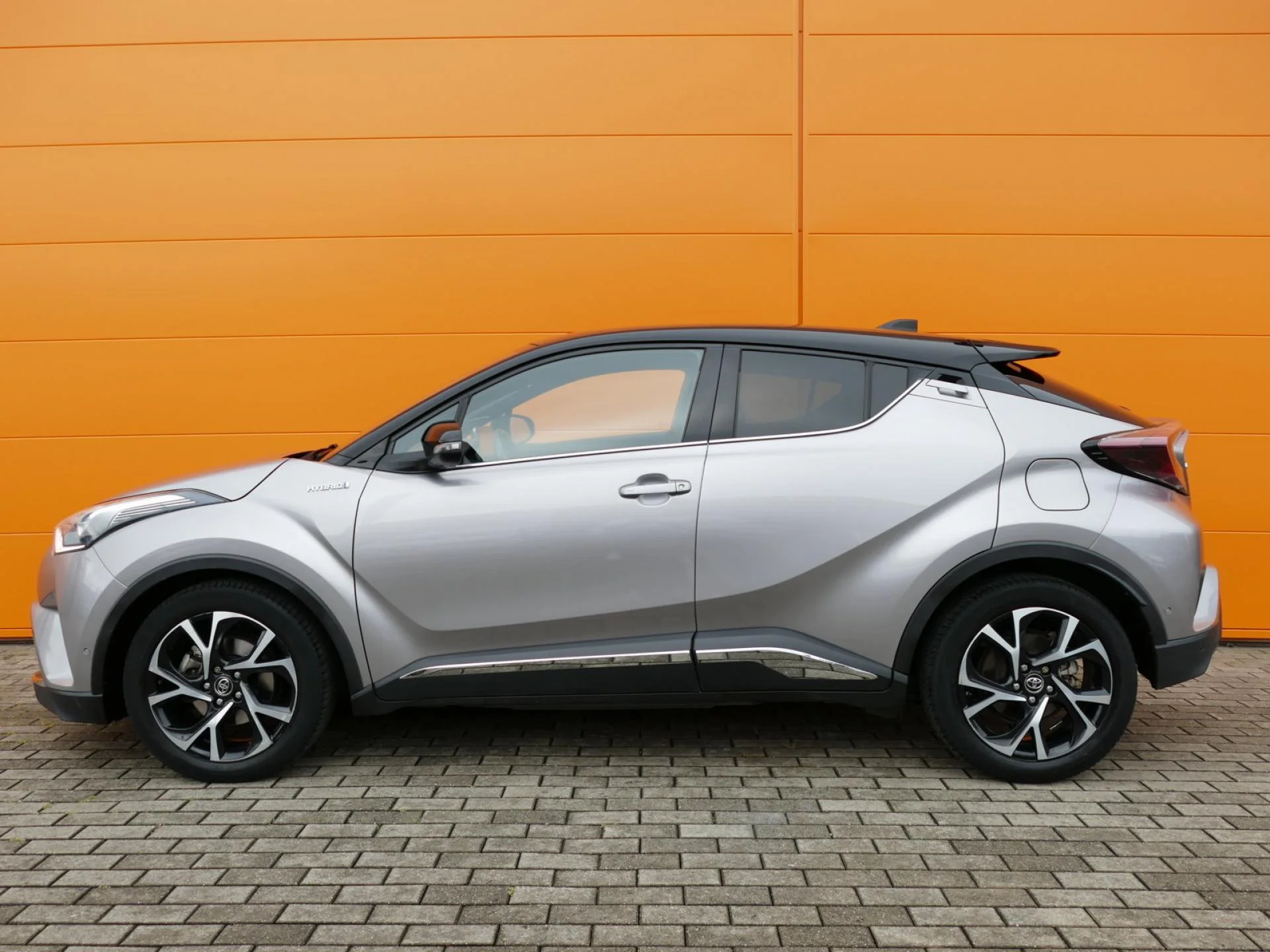 TOYOTA C-HR - Miniature 3 sur 35 - Cliquer pour voir cette photo