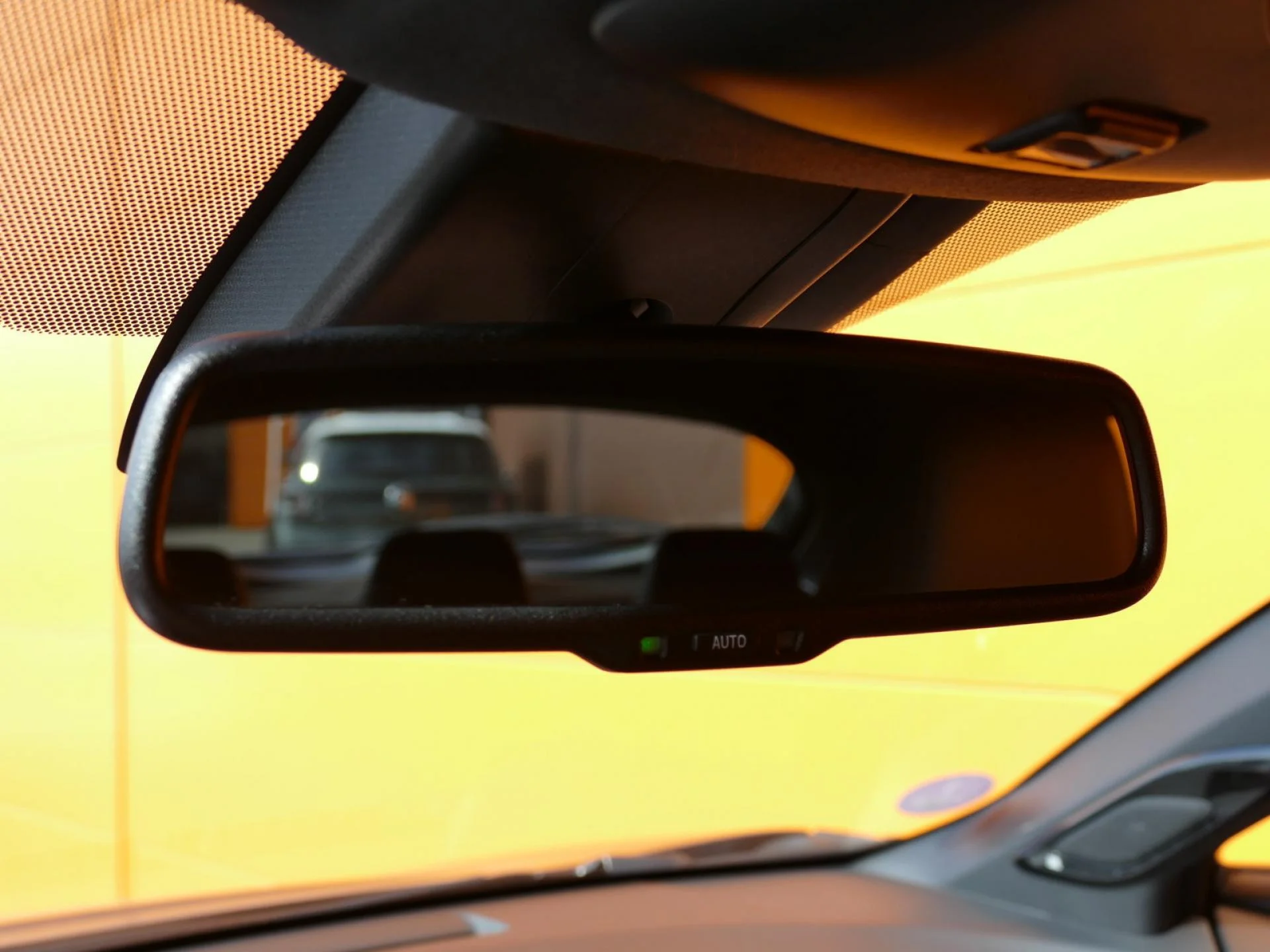 TOYOTA C-HR - Miniature 22 sur 34 - Cliquer pour voir cette photo