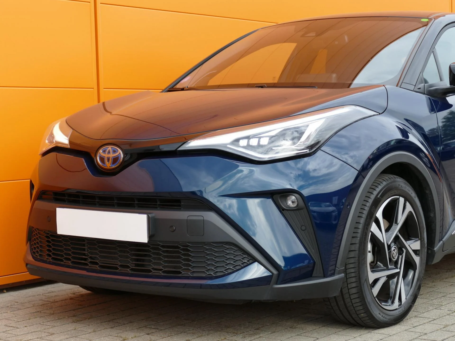 TOYOTA C-HR - Miniature 30 sur 34 - Cliquer pour voir cette photo