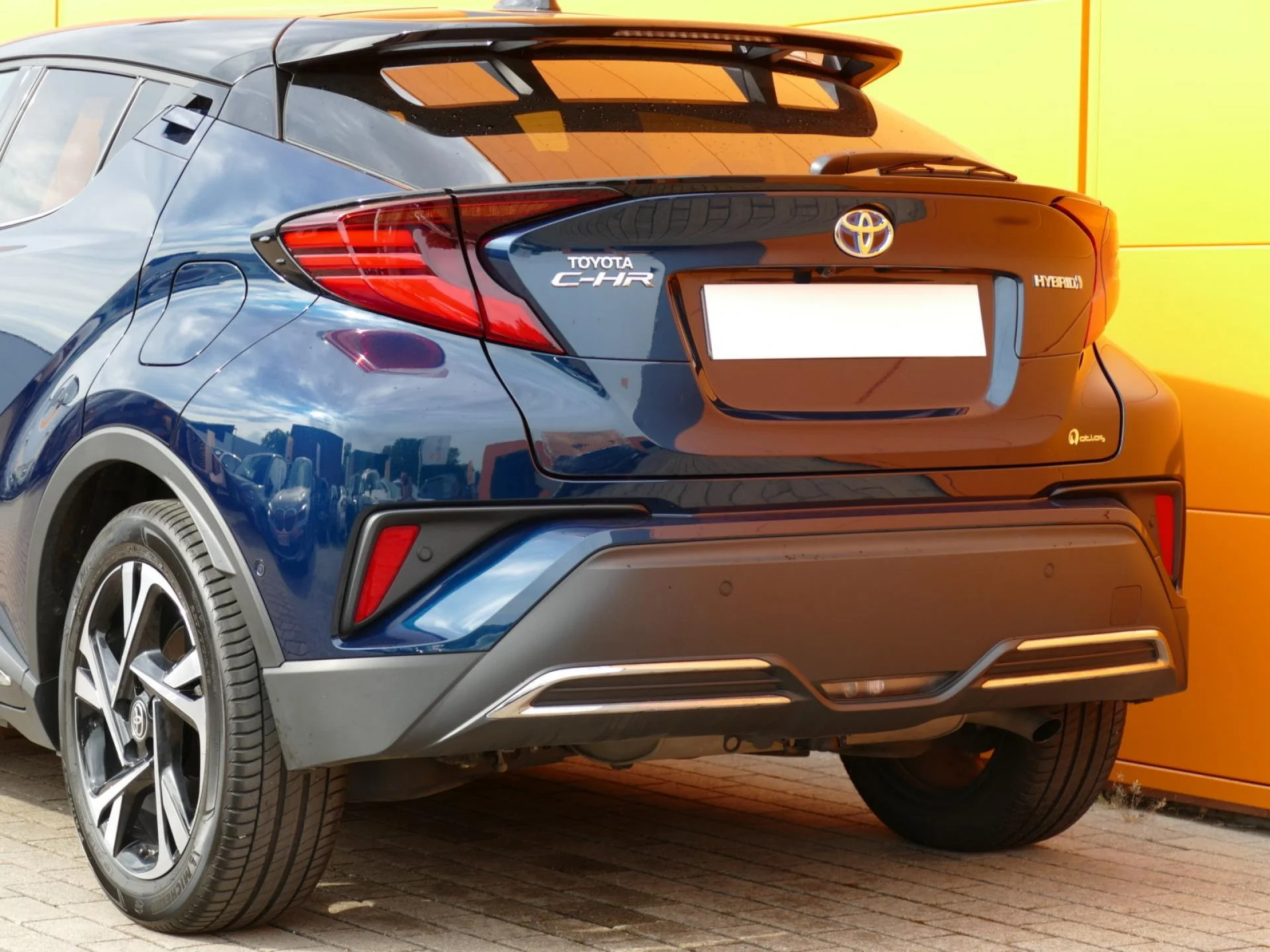 TOYOTA C-HR - Miniature 32 sur 34 - Cliquer pour voir cette photo
