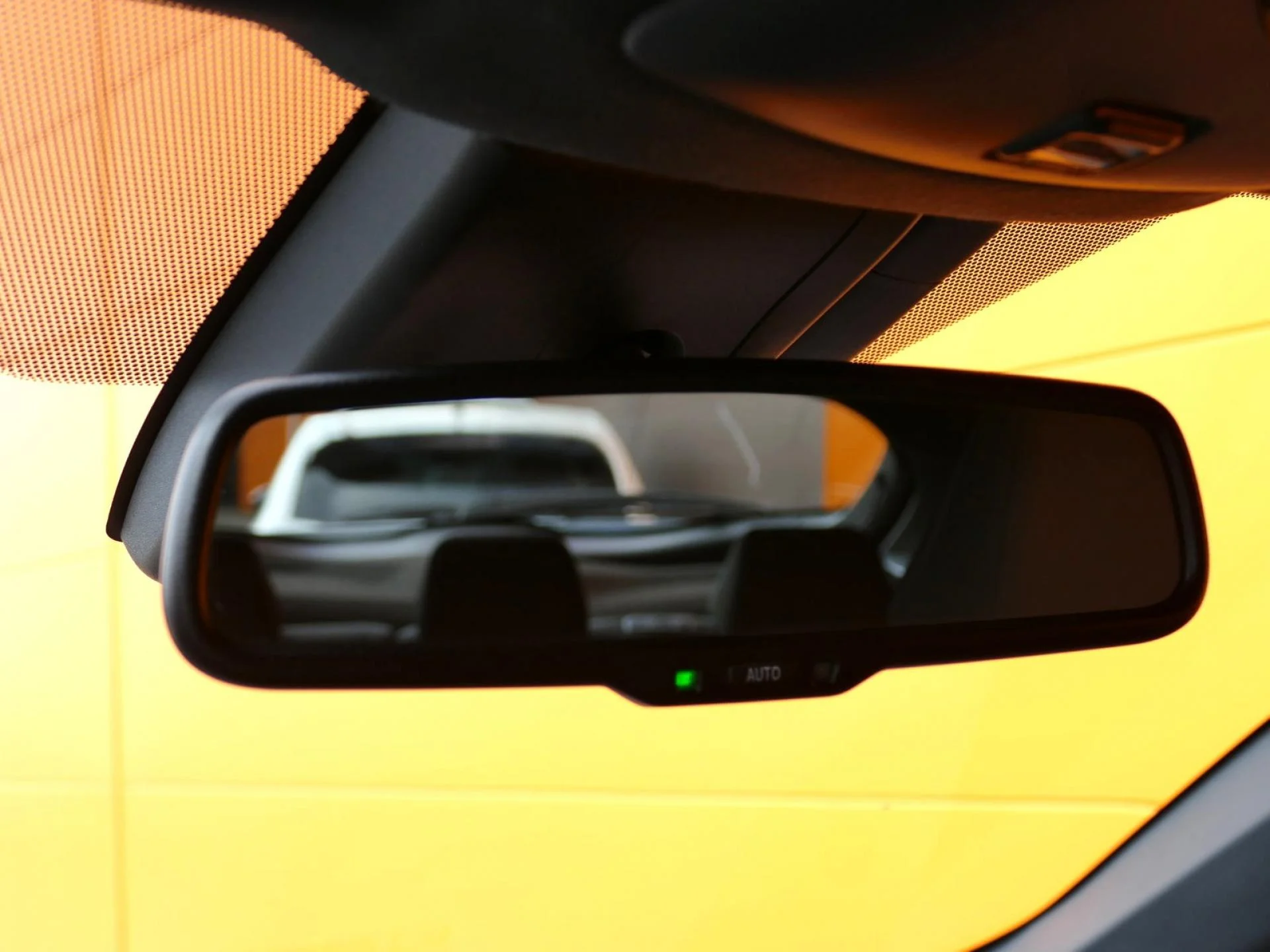 TOYOTA C-HR - Miniature 21 sur 32 - Cliquer pour voir cette photo