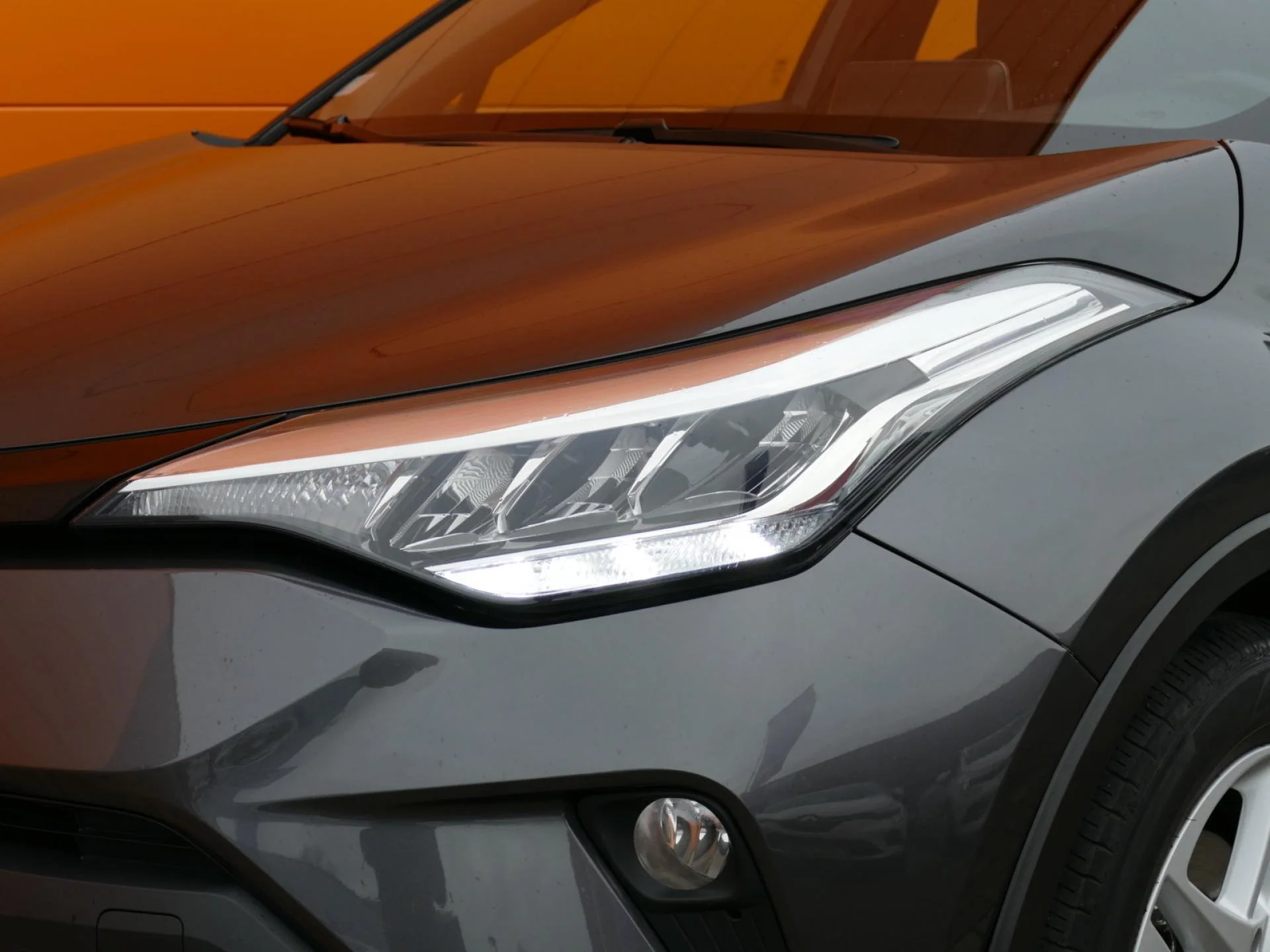 TOYOTA C-HR - Miniature 29 sur 32 - Cliquer pour voir cette photo