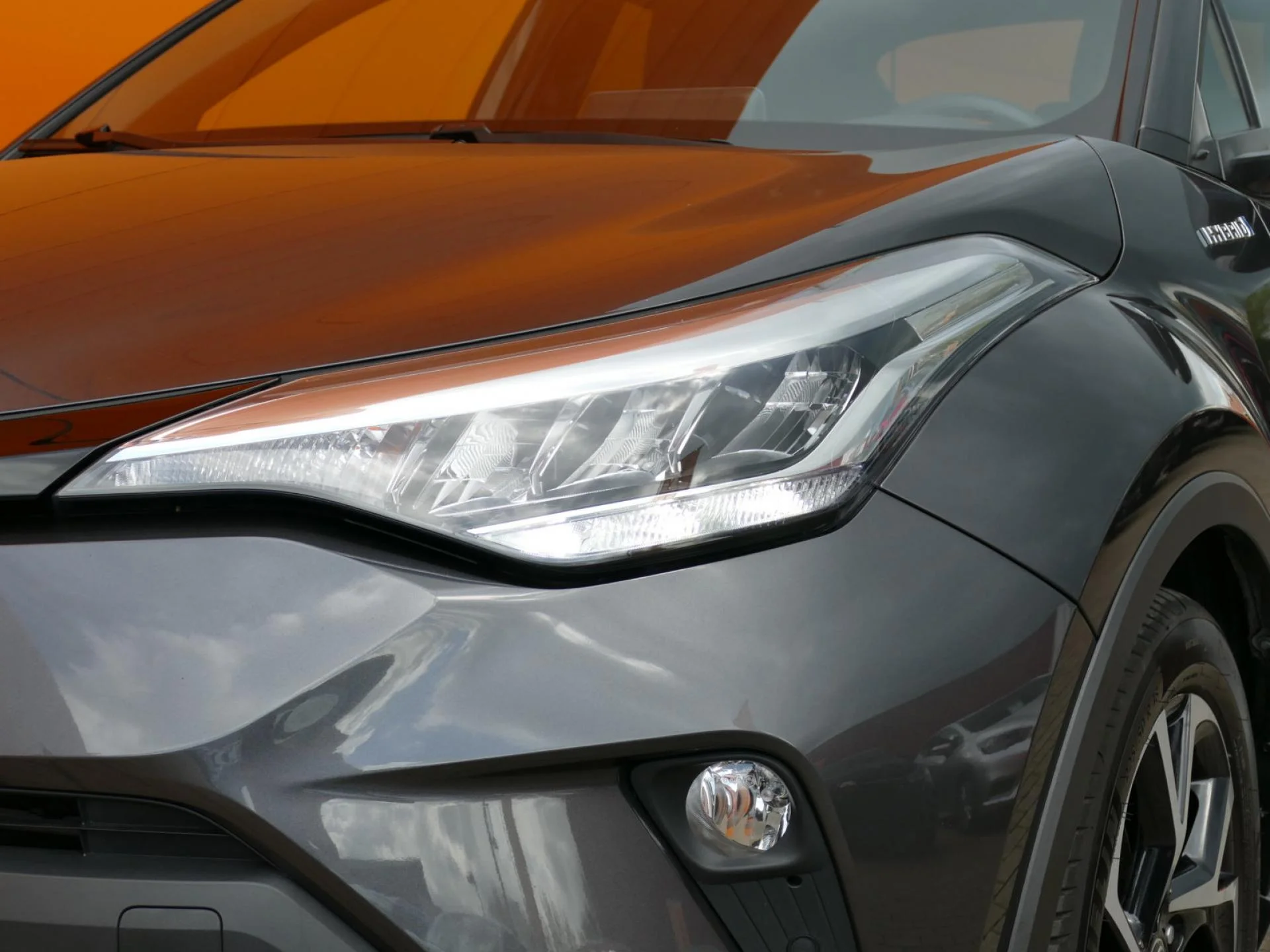 TOYOTA C-HR - Miniature 28 sur 32 - Cliquer pour voir cette photo