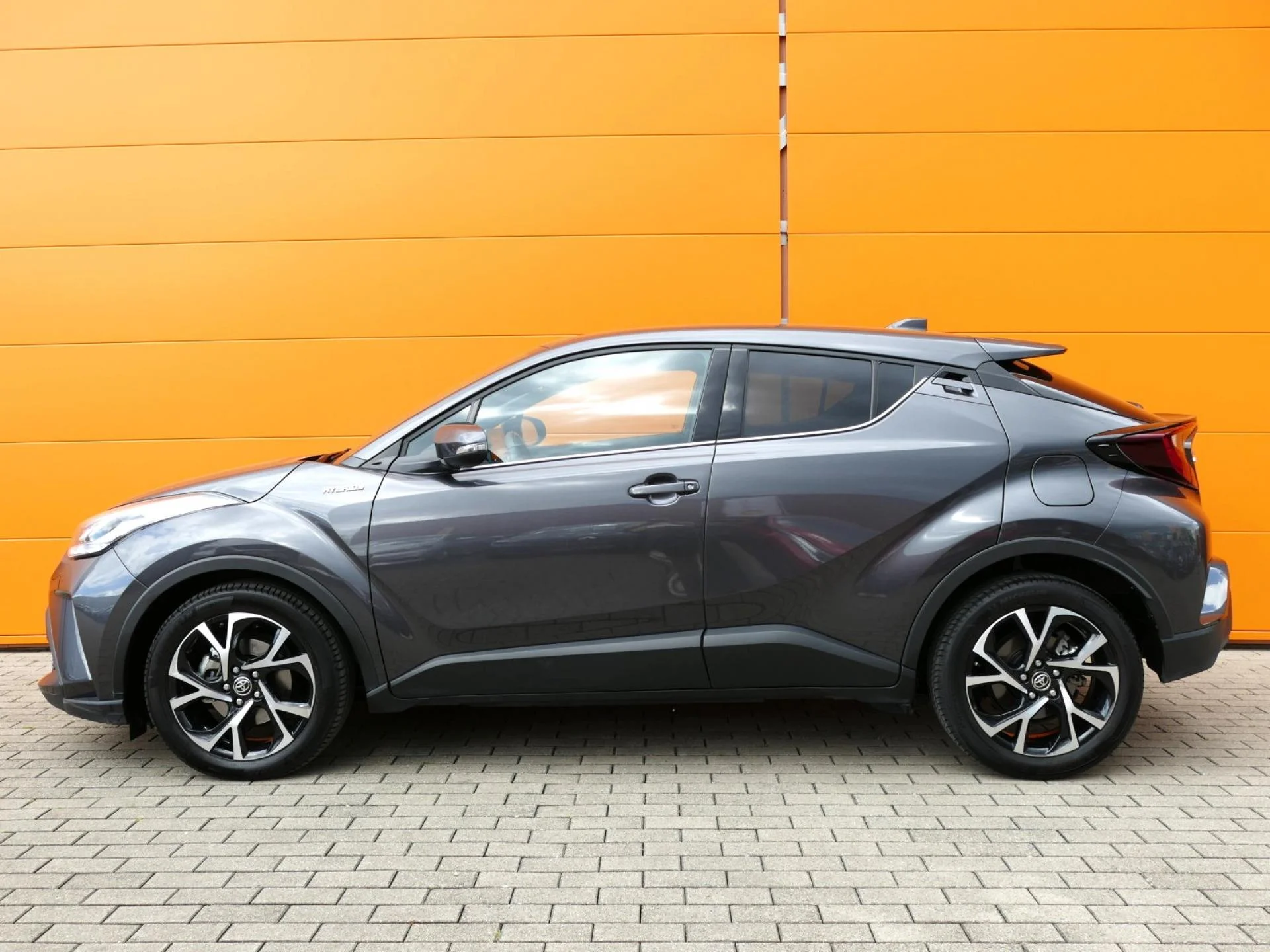 TOYOTA C-HR - Miniature 6 sur 32 - Cliquer pour voir cette photo