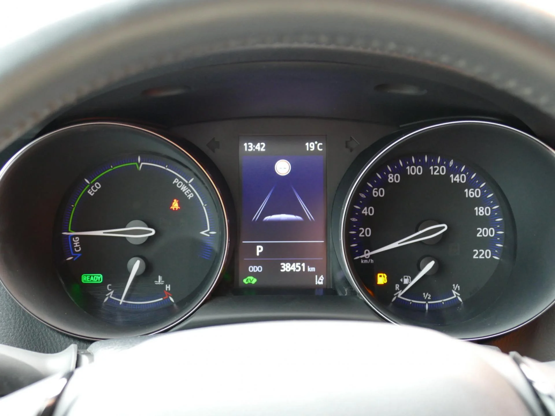 TOYOTA C-HR - Miniature 9 sur 32 - Cliquer pour voir cette photo