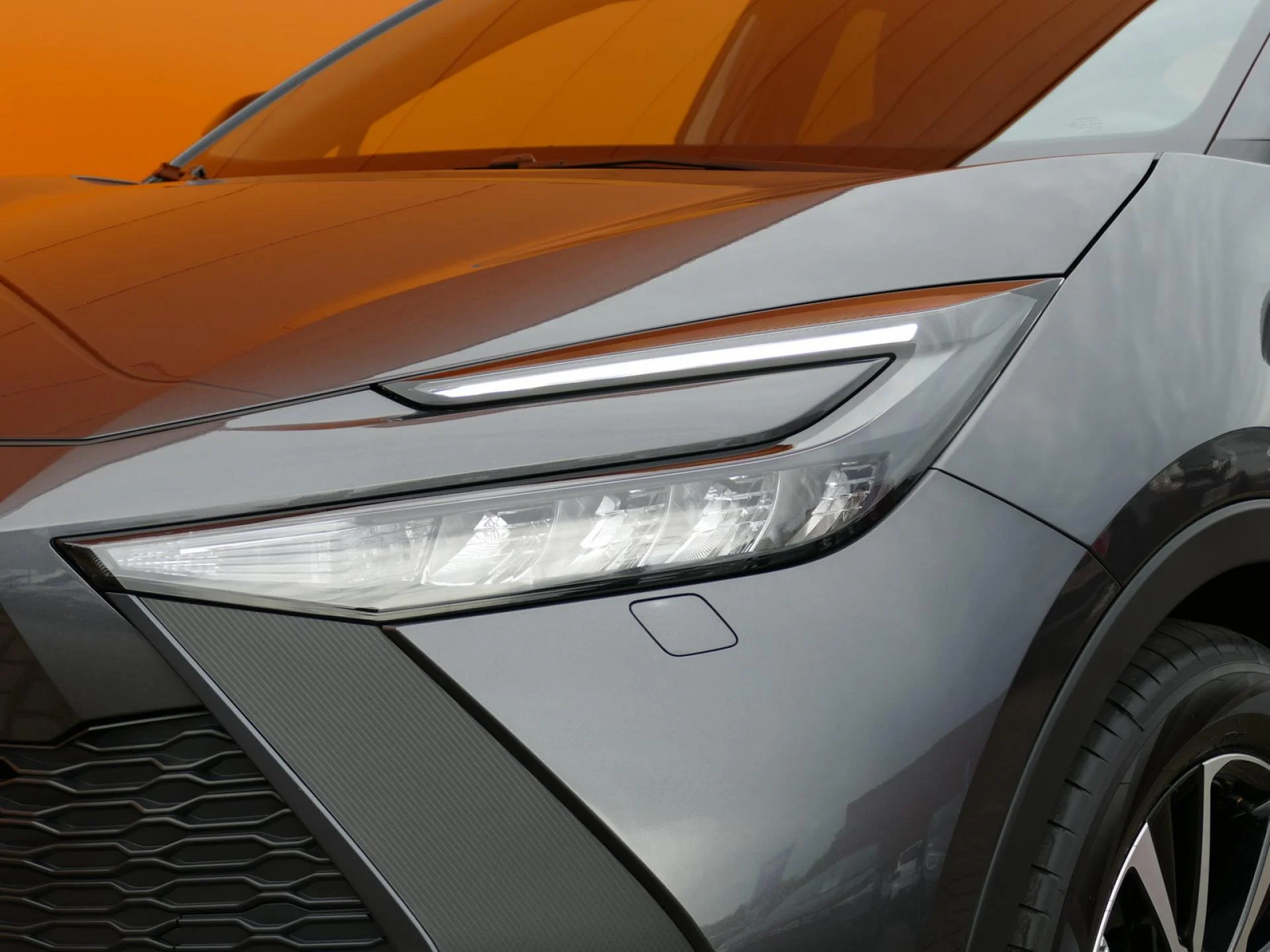 TOYOTA C-HR - Miniature 30 sur 33 - Cliquer pour voir cette photo