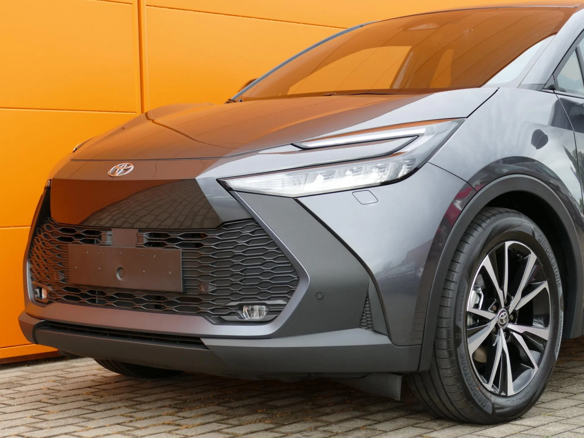 TOYOTA C-HR - Miniature 29 sur 33 - Cliquer pour voir cette photo