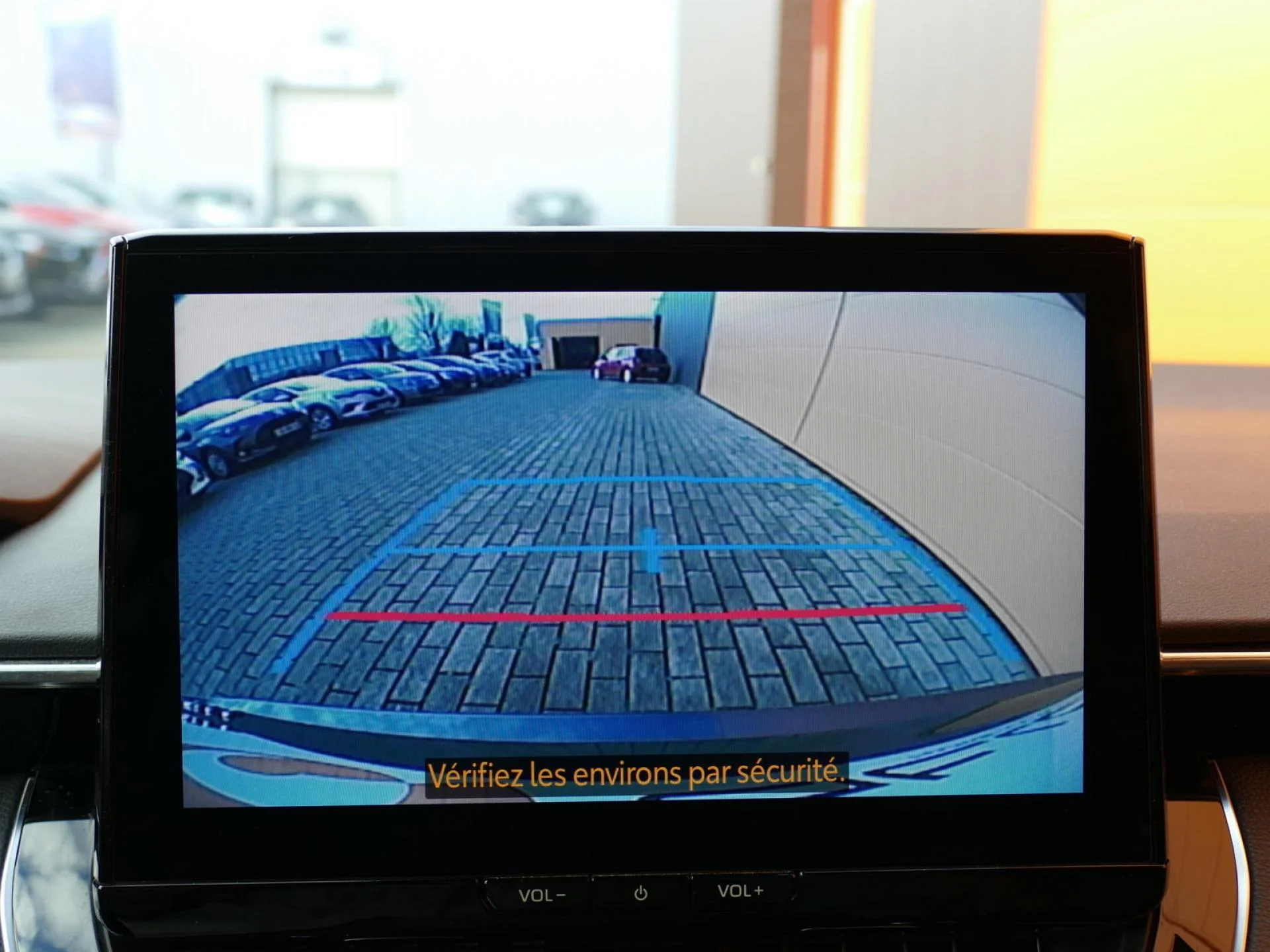 TOYOTA COROLLA TOURING SPORT - Miniature 10 sur 33 - Cliquer pour voir cette photo