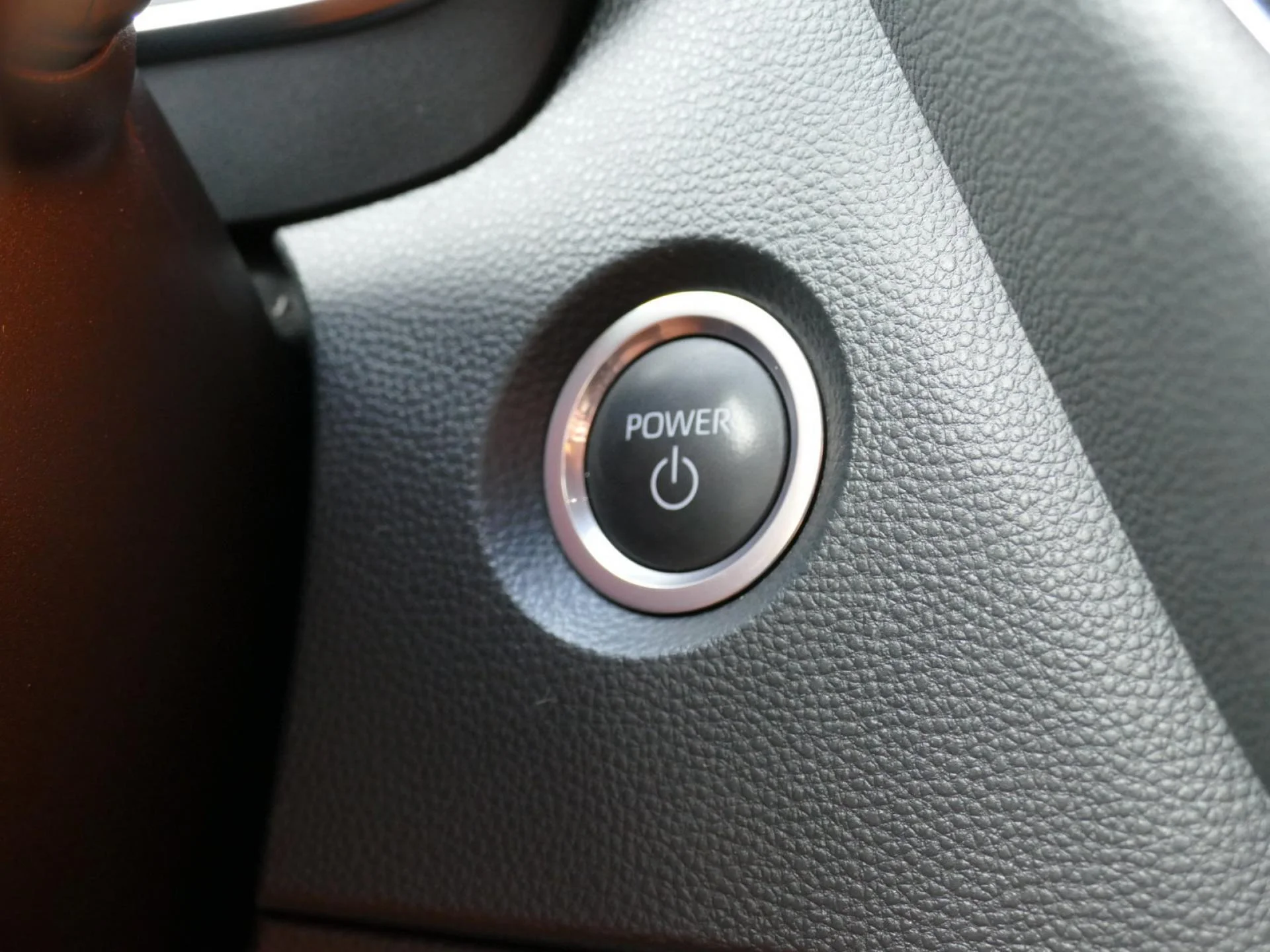 TOYOTA COROLLA - Miniature 19 sur 32 - Cliquer pour voir cette photo