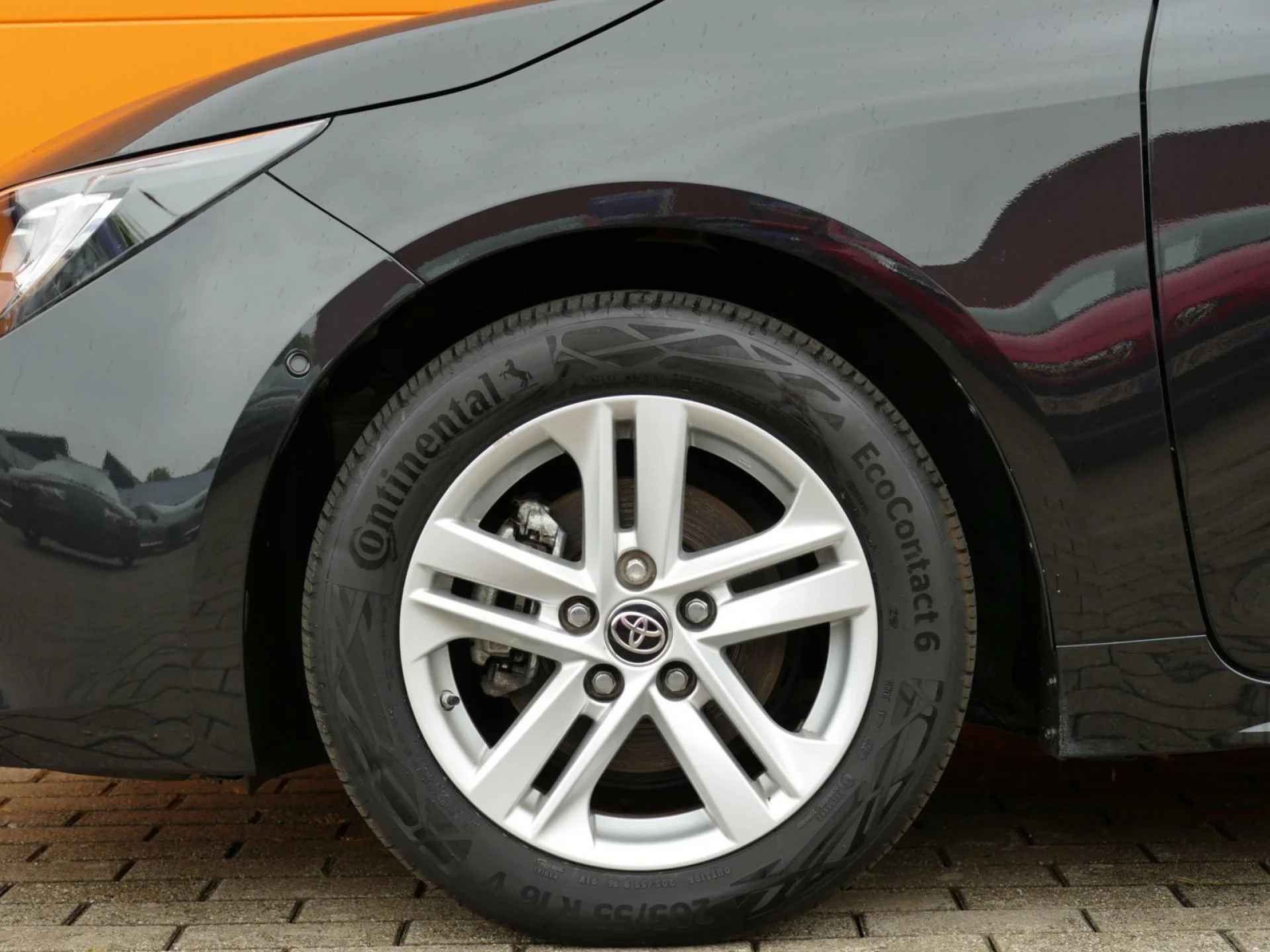 TOYOTA COROLLA - Miniature 31 sur 32 - Cliquer pour voir cette photo