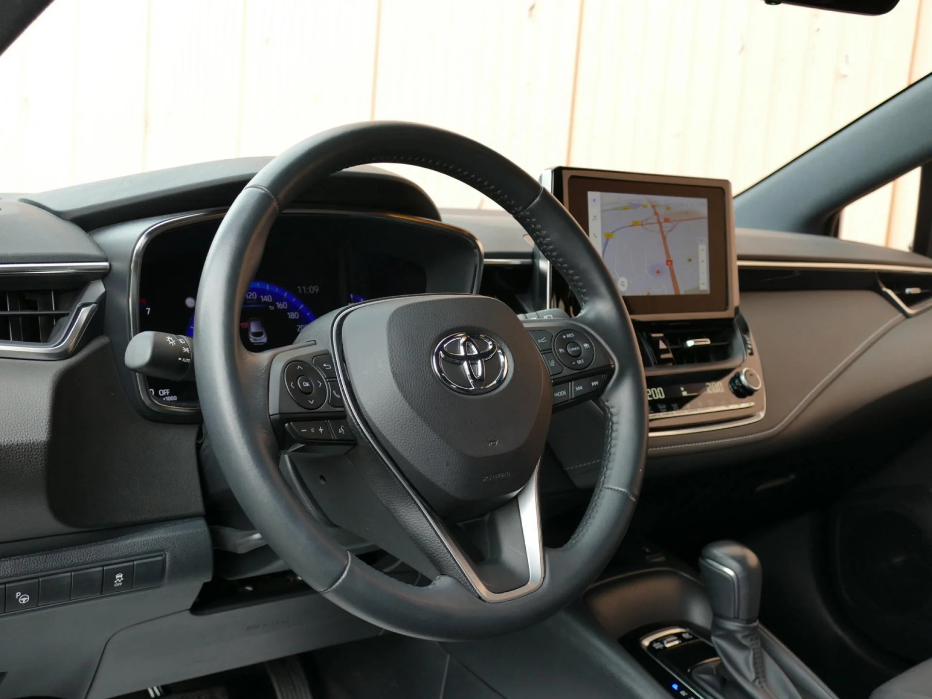 TOYOTA COROLLA - Miniature 13 sur 32 - Cliquer pour voir cette photo