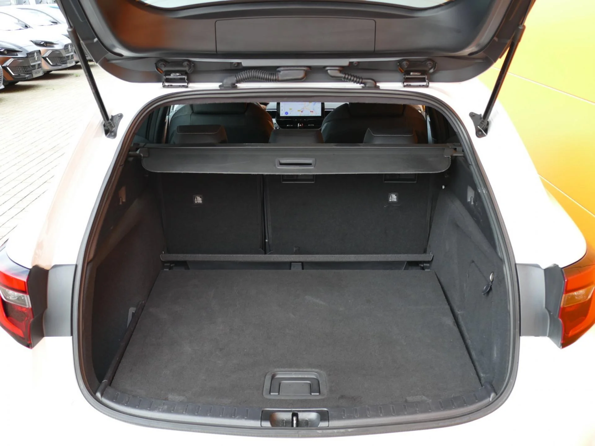 TOYOTA COROLLA - Miniature 9 sur 33 - Cliquer pour voir cette photo
