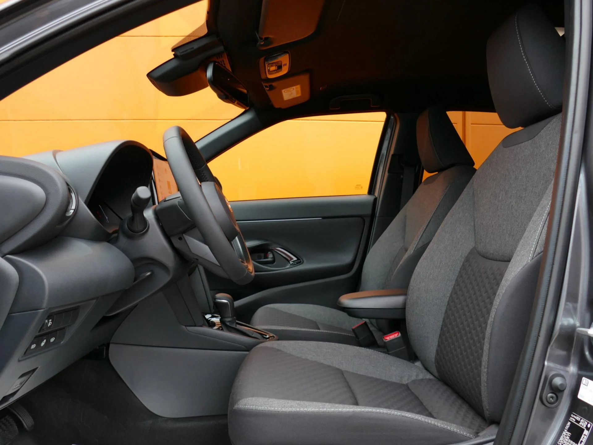 TOYOTA YARIS CROSS - Miniature 6 sur 33 - Cliquer pour voir cette photo