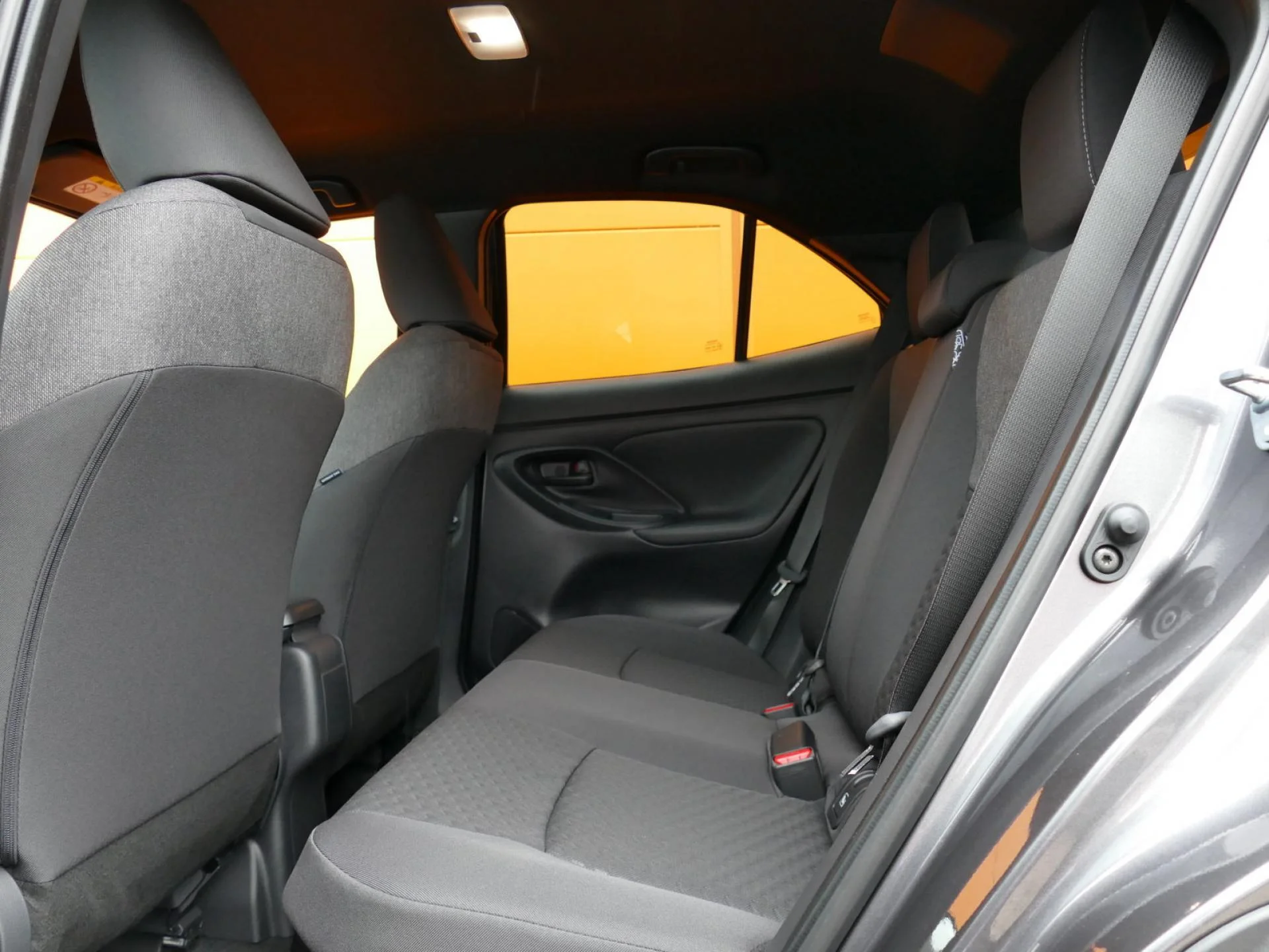 TOYOTA YARIS CROSS - Miniature 7 sur 35 - Cliquer pour voir cette photo