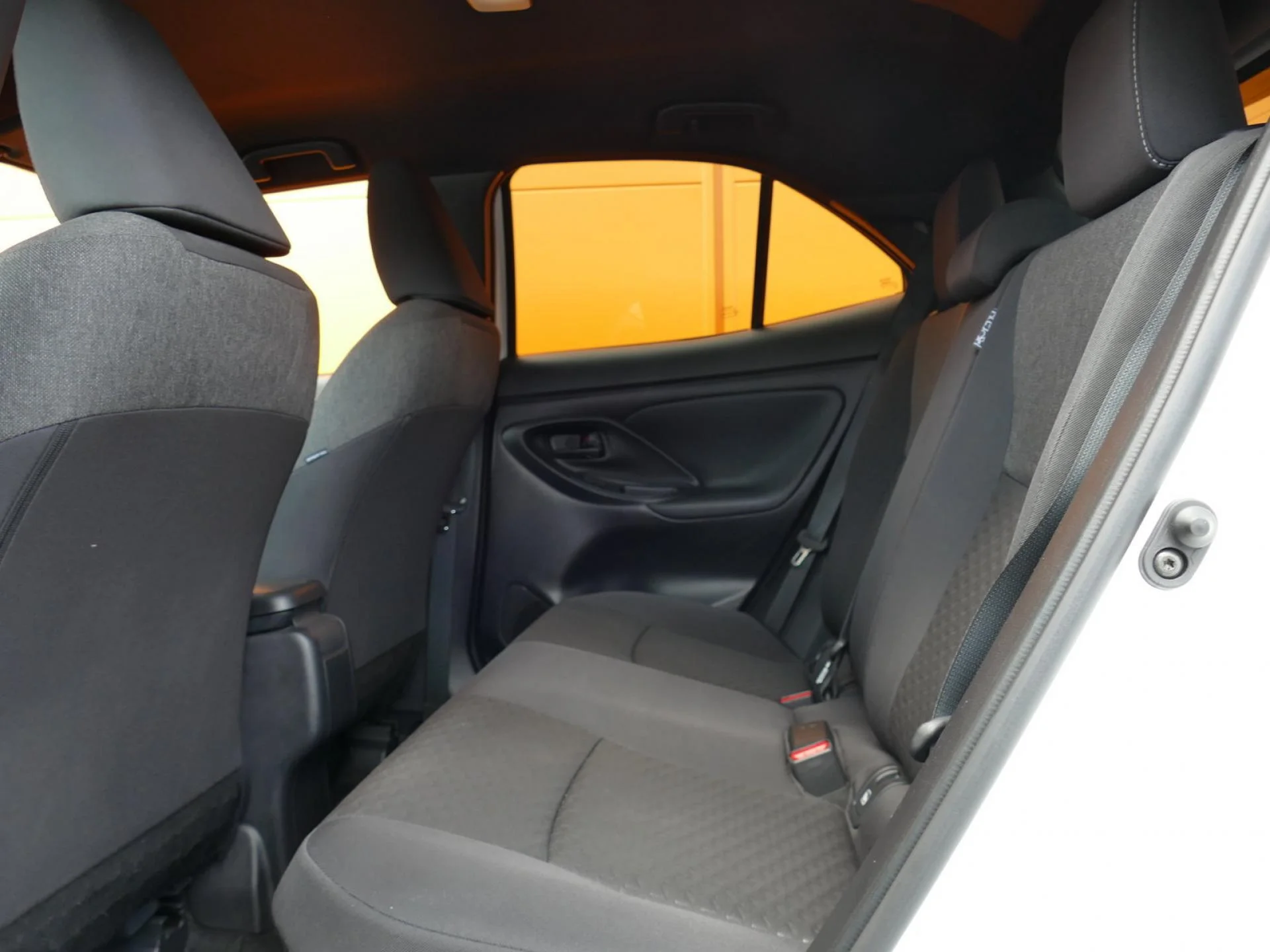 TOYOTA YARIS CROSS - Miniature 7 sur 32 - Cliquer pour voir cette photo