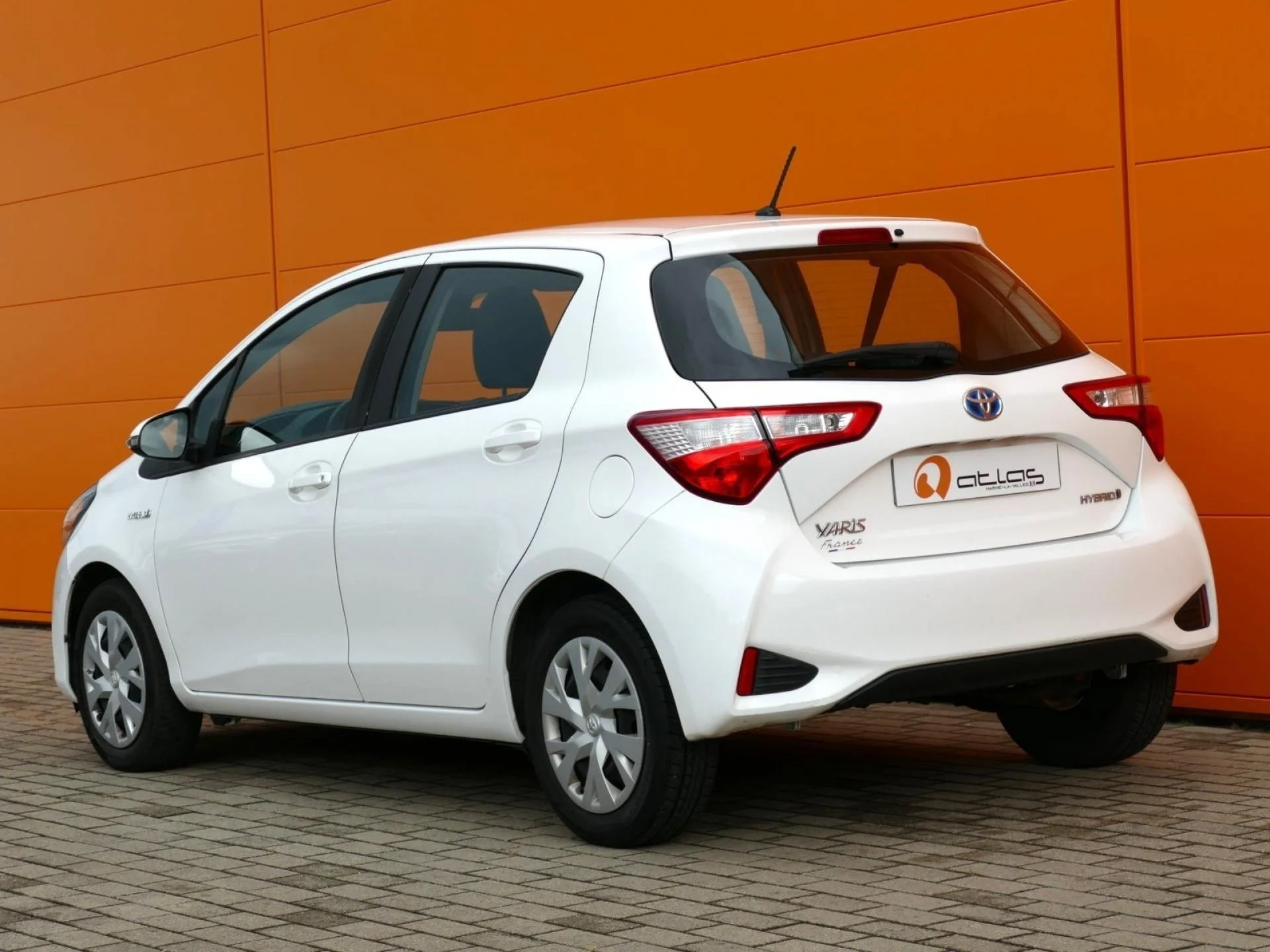 TOYOTA YARIS - Miniature 4 sur 32 - Cliquer pour voir cette photo