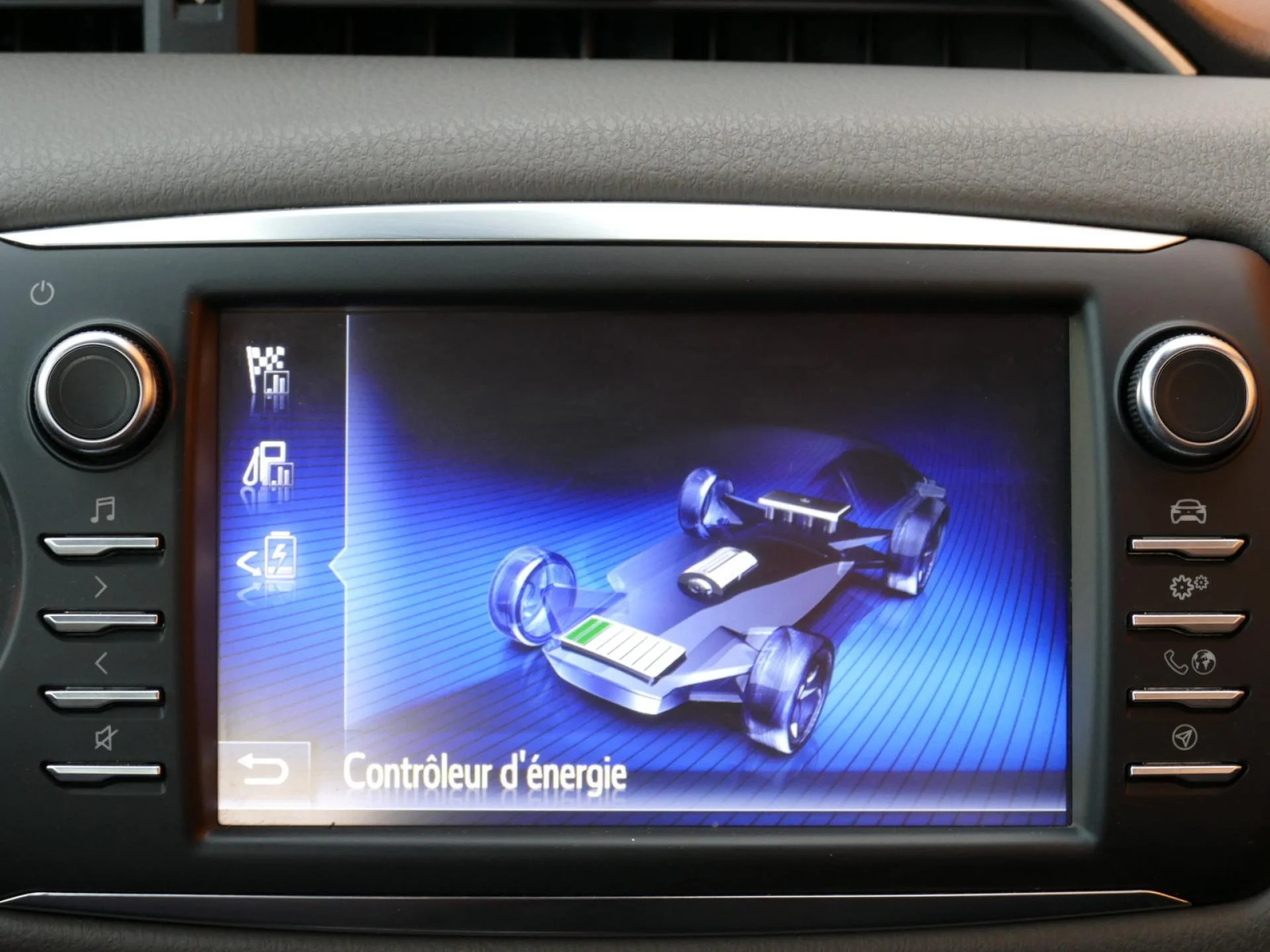 TOYOTA YARIS - Miniature 10 sur 32 - Cliquer pour voir cette photo
