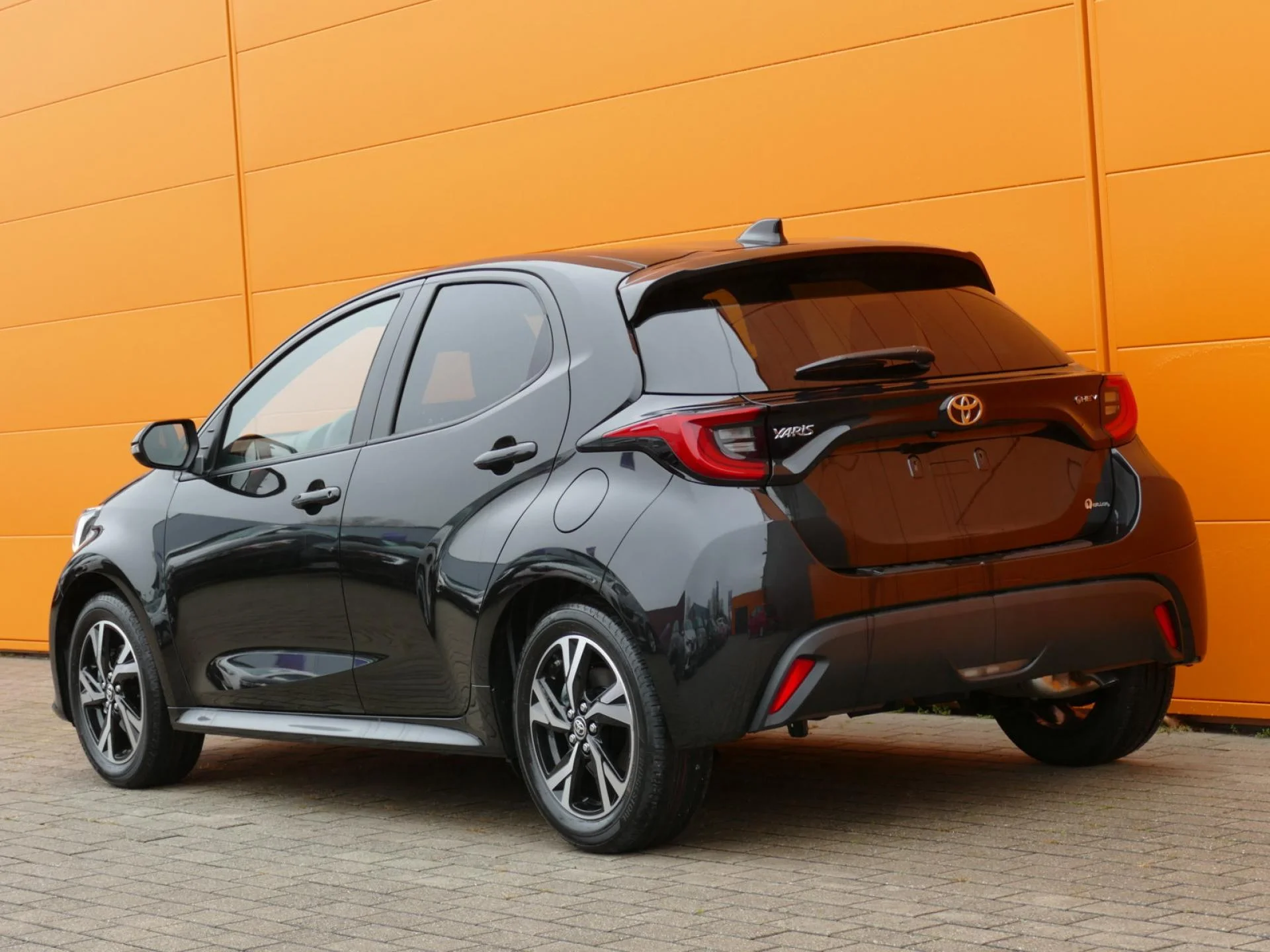 TOYOTA YARIS - Miniature 5 sur 33 - Cliquer pour voir cette photo
