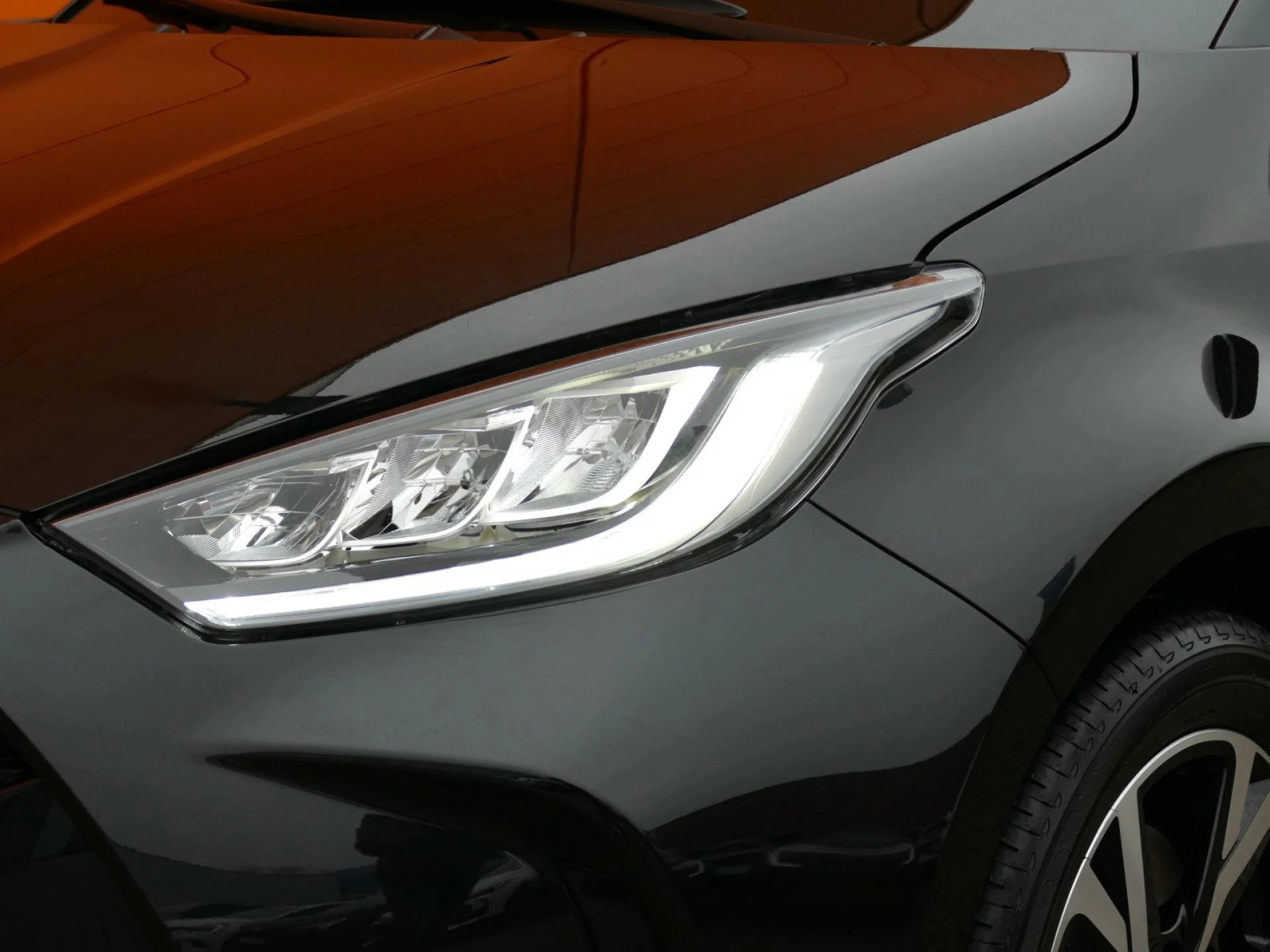 TOYOTA YARIS - Miniature 26 sur 32 - Cliquer pour voir cette photo