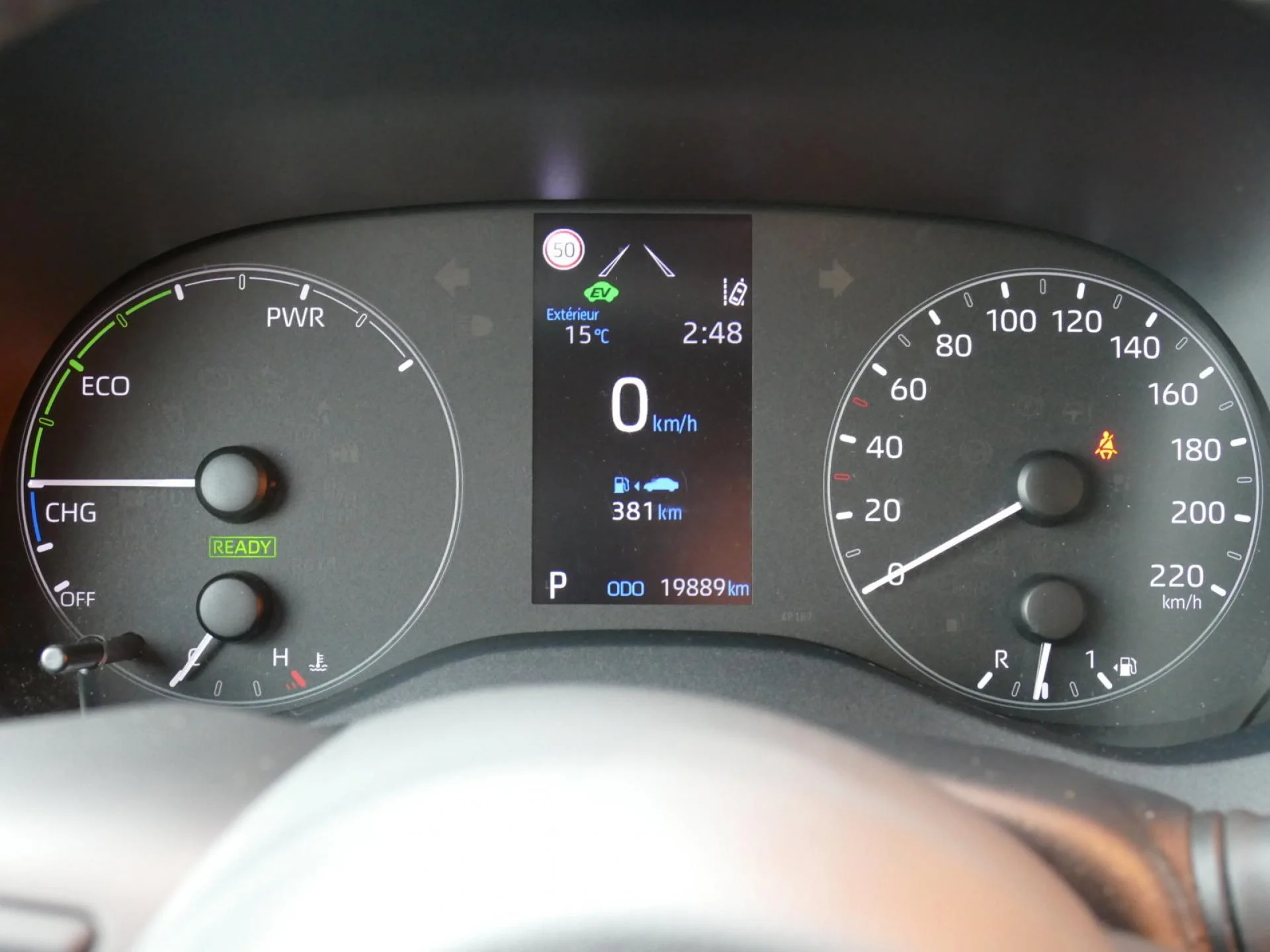 TOYOTA YARIS - Miniature 14 sur 32 - Cliquer pour voir cette photo