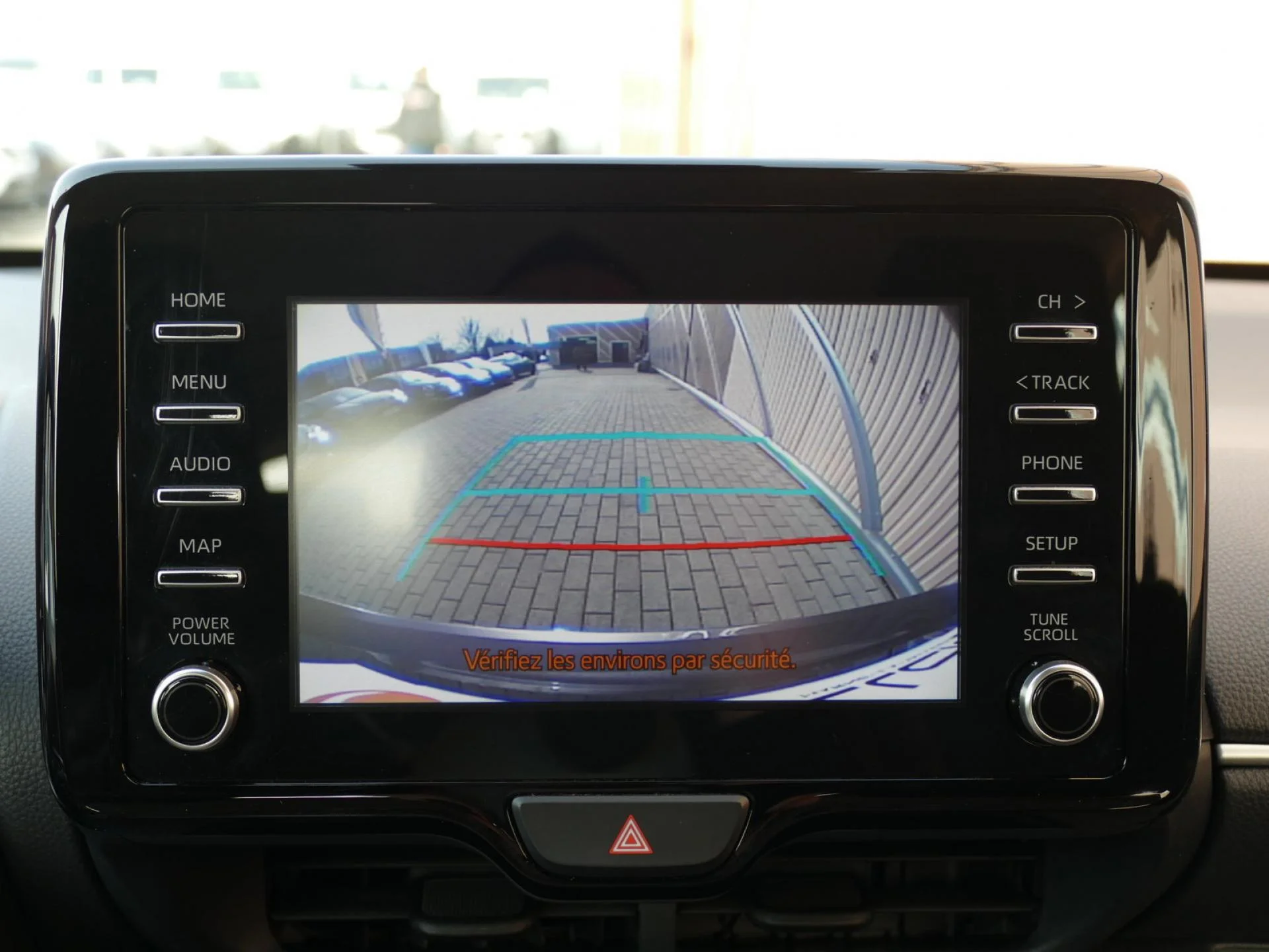 TOYOTA YARIS - Miniature 10 sur 29 - Cliquer pour voir cette photo