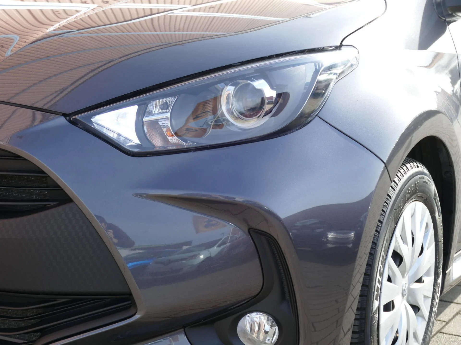 TOYOTA YARIS - Miniature 25 sur 29 - Cliquer pour voir cette photo