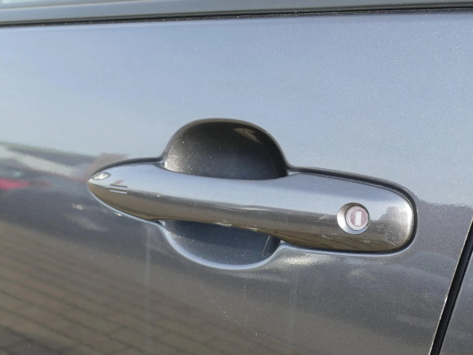 TOYOTA YARIS - Miniature 23 sur 29 - Cliquer pour voir cette photo