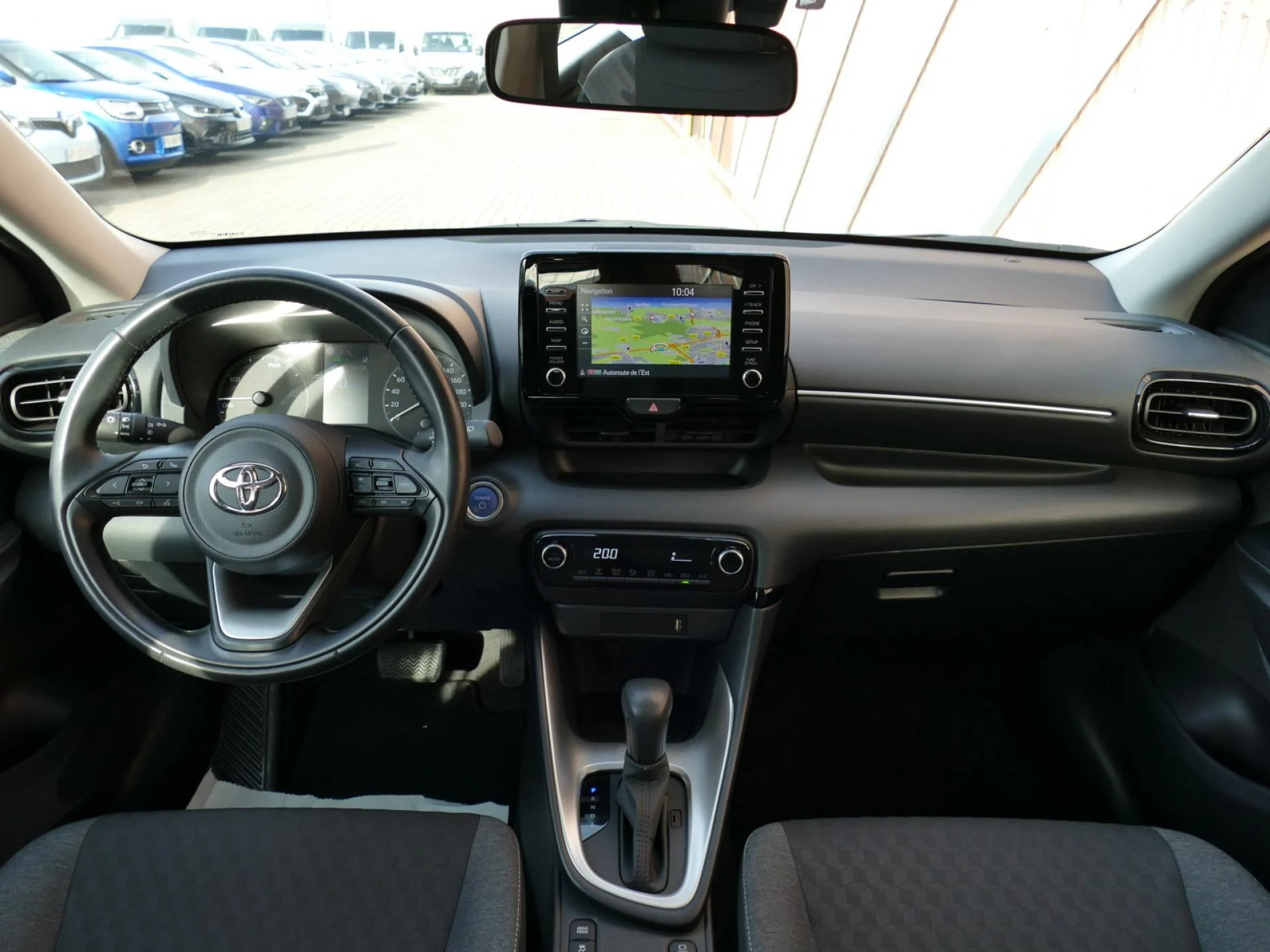 TOYOTA YARIS - Miniature 5 sur 29 - Cliquer pour voir cette photo
