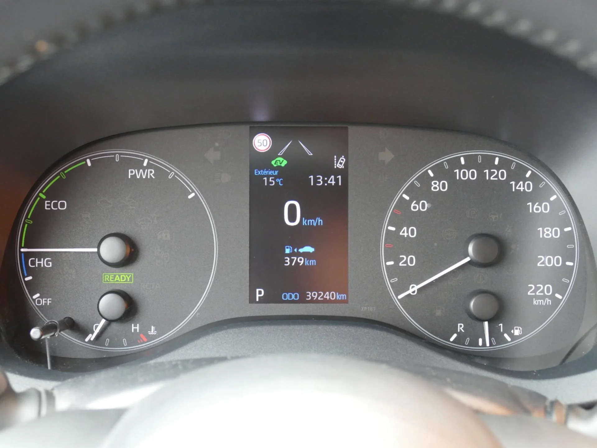 TOYOTA YARIS - Miniature 14 sur 32 - Cliquer pour voir cette photo