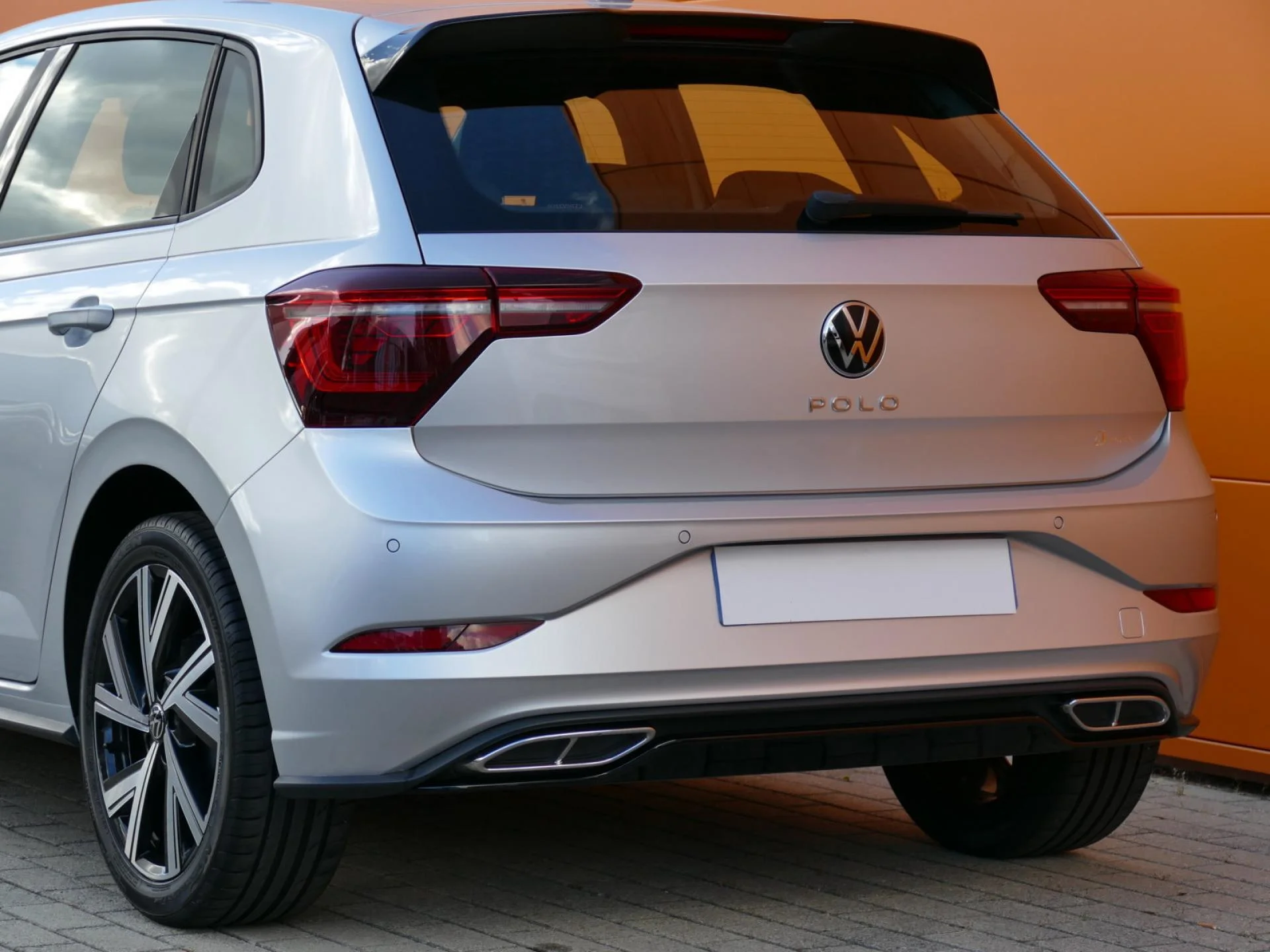 VOLKSWAGEN POLO - Miniature 30 sur 32 - Cliquer pour voir cette photo