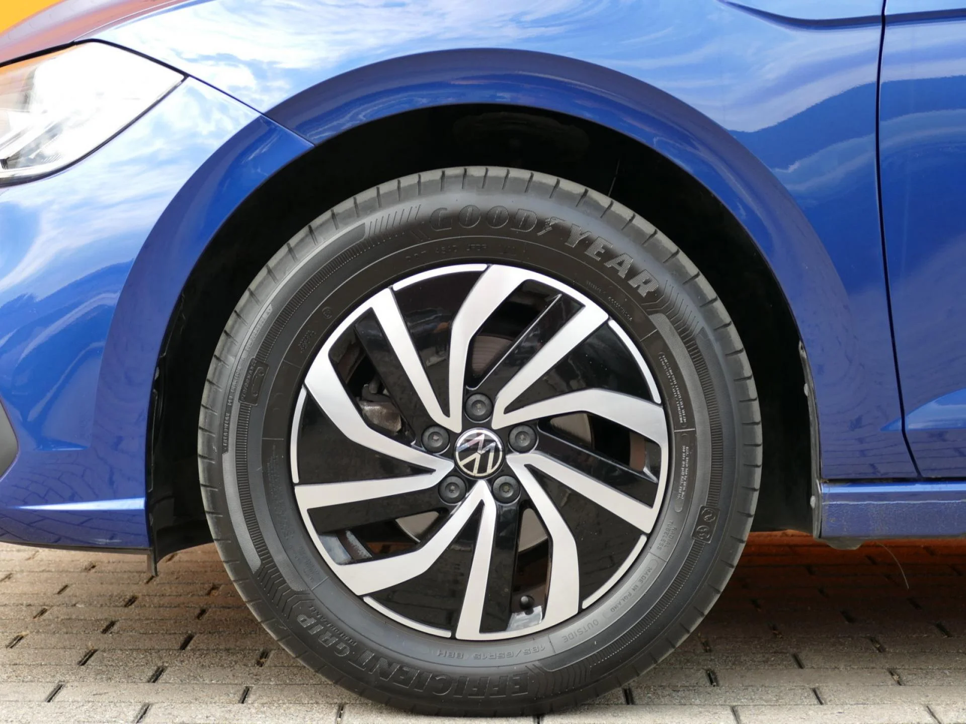 VOLKSWAGEN POLO - Miniature 30 sur 32 - Cliquer pour voir cette photo