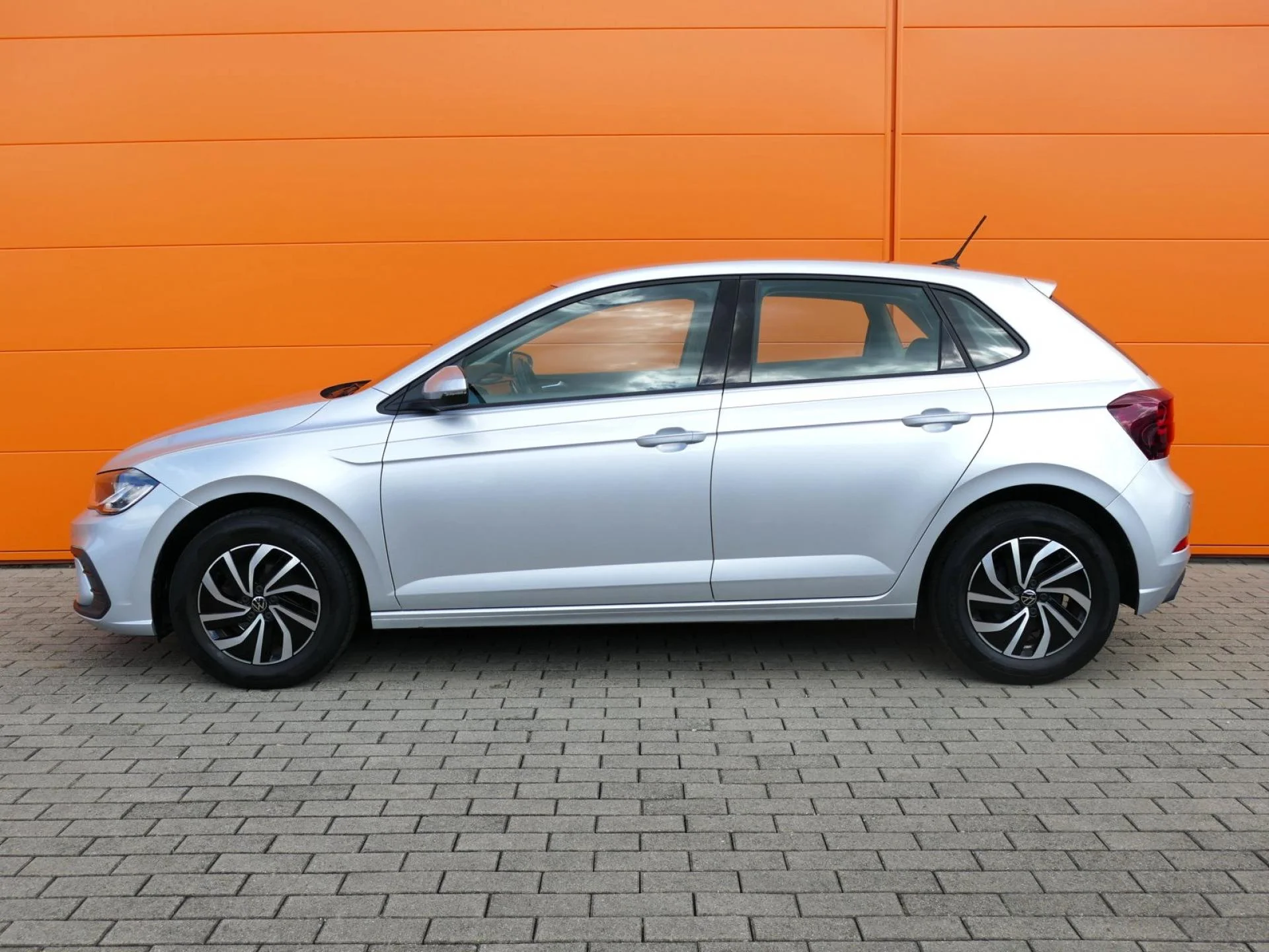 VOLKSWAGEN POLO - Miniature 4 sur 30 - Cliquer pour voir cette photo