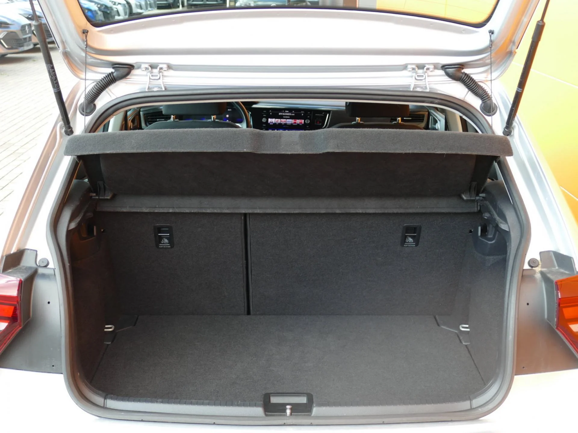 VOLKSWAGEN POLO - Miniature 9 sur 30 - Cliquer pour voir cette photo
