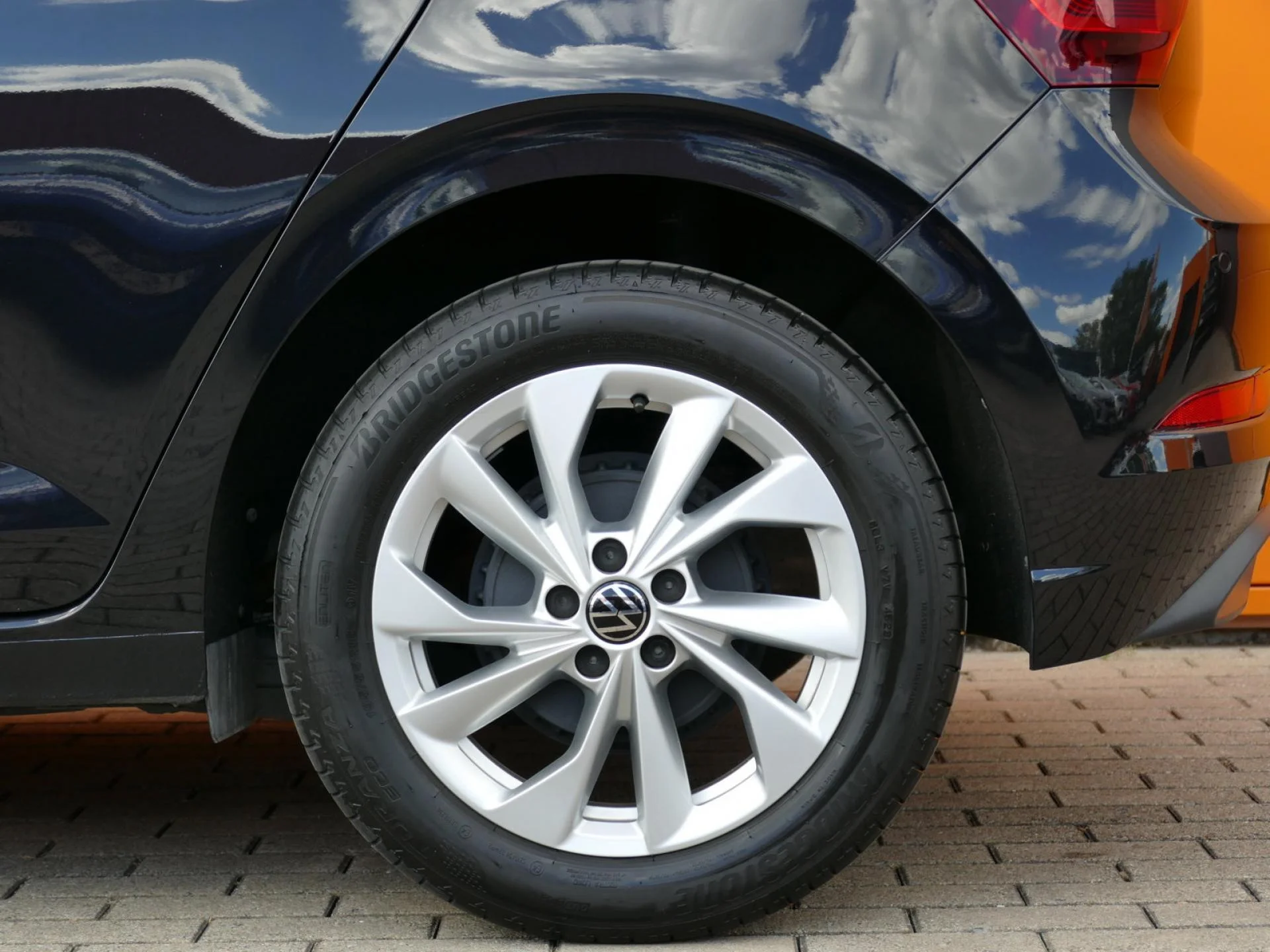 VOLKSWAGEN POLO - Miniature 31 sur 31 - Cliquer pour voir cette photo