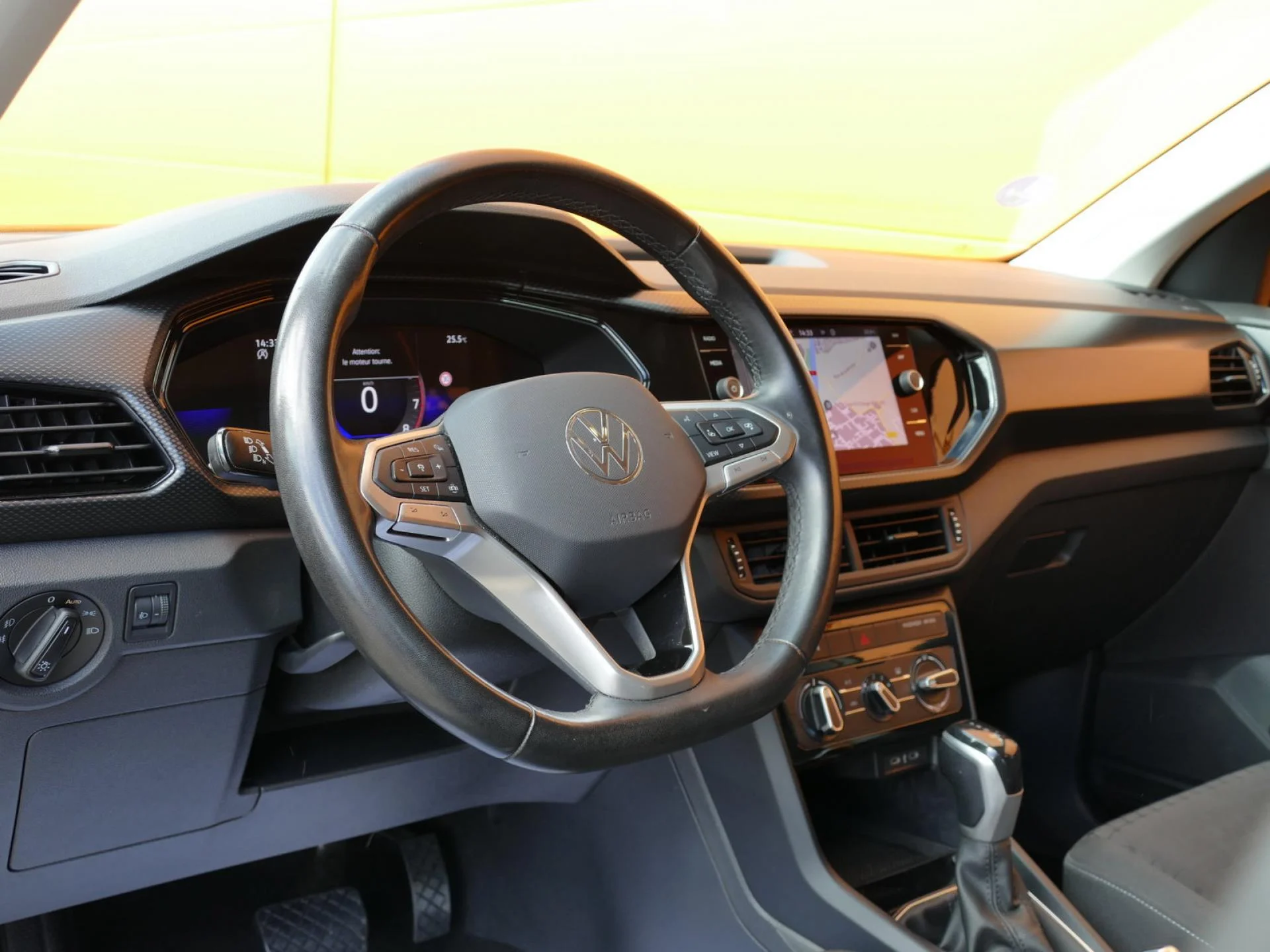 VOLKSWAGEN T-CROSS - Miniature 14 sur 31 - Cliquer pour voir cette photo