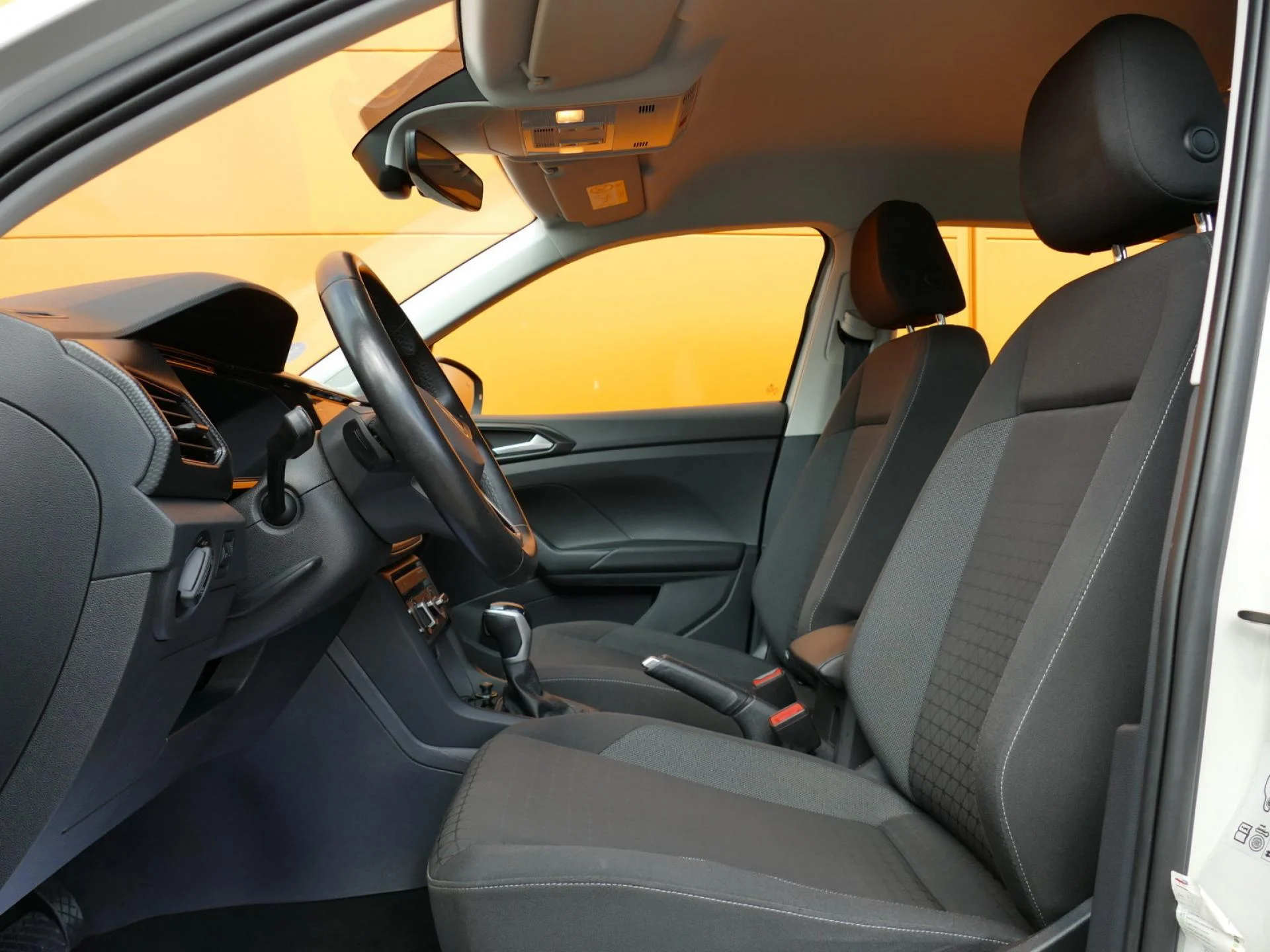 VOLKSWAGEN T-CROSS - Miniature 7 sur 31 - Cliquer pour voir cette photo