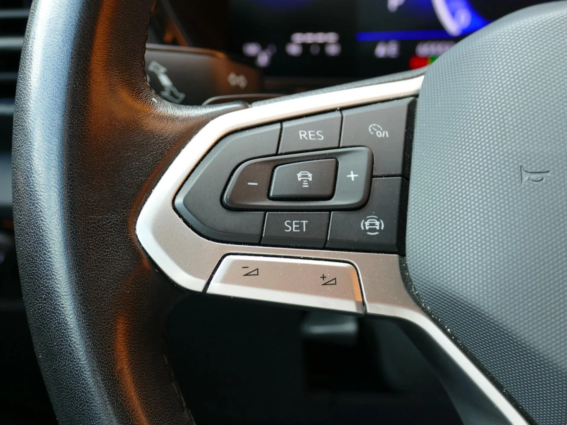 VOLKSWAGEN T-CROSS - Miniature 16 sur 31 - Cliquer pour voir cette photo