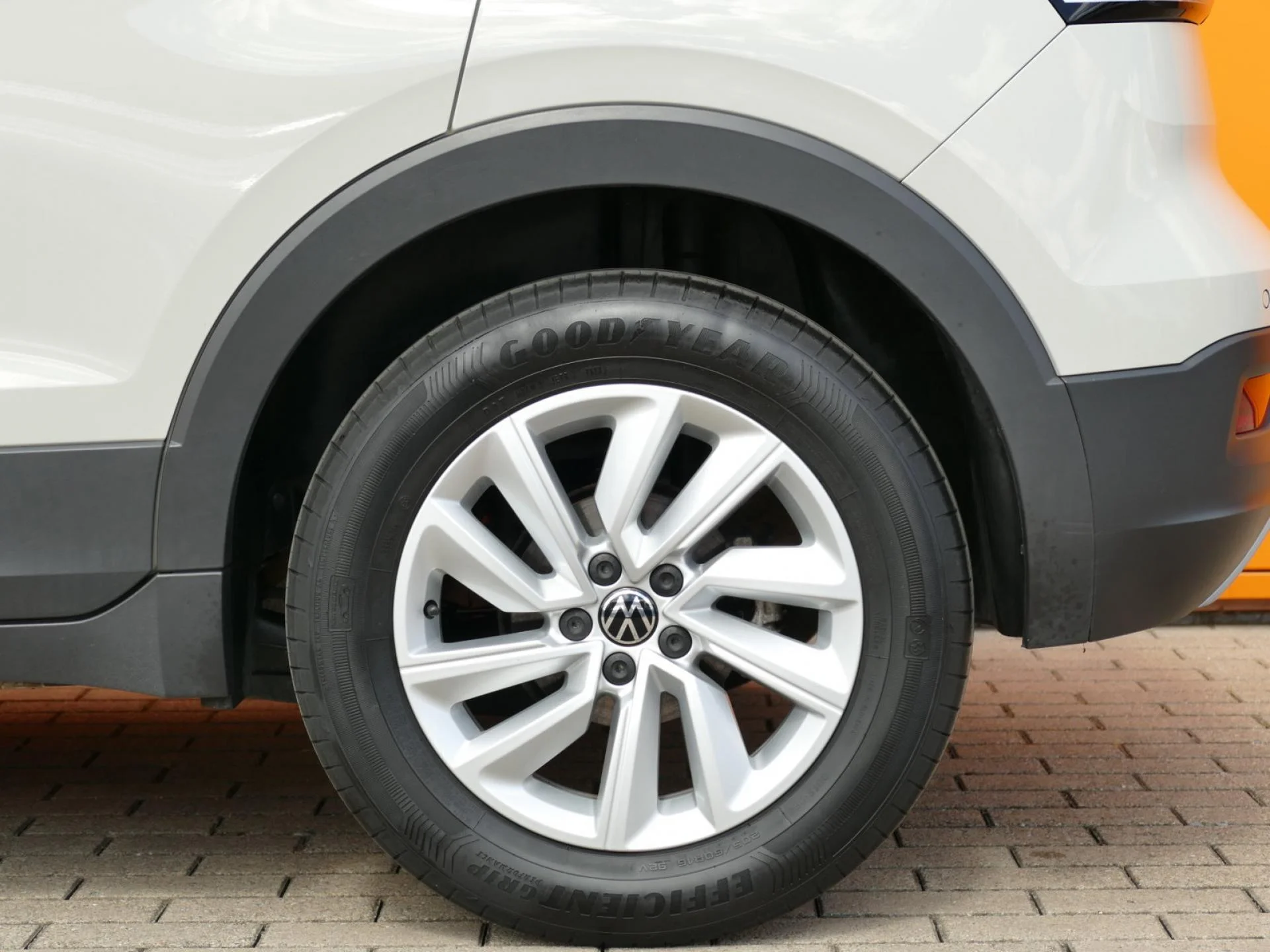 VOLKSWAGEN T-CROSS - Miniature 30 sur 31 - Cliquer pour voir cette photo