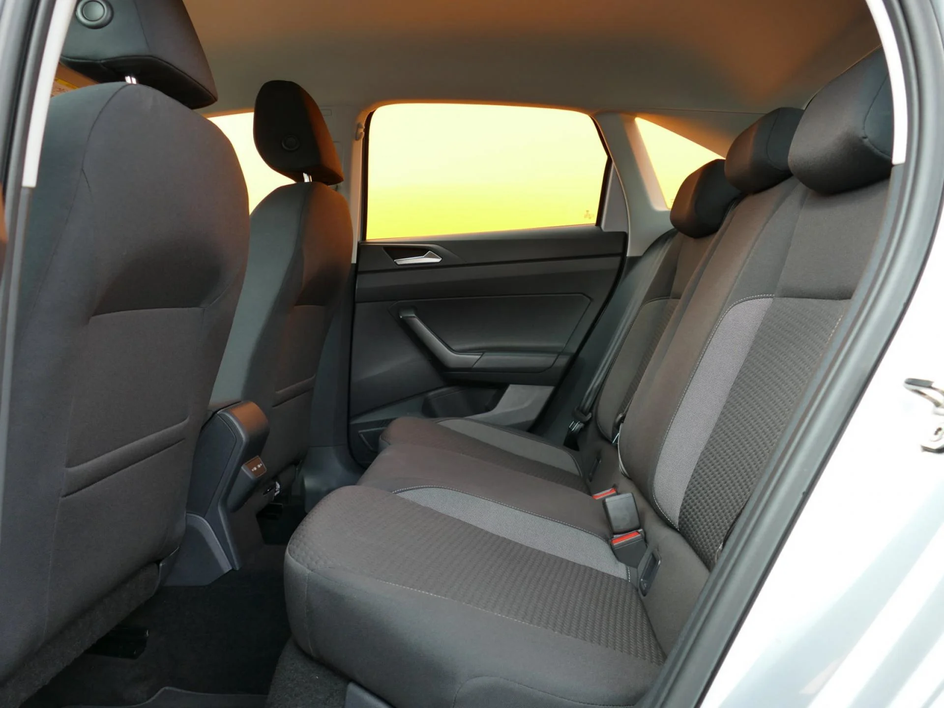 VOLKSWAGEN TAIGO - Miniature 7 sur 24 - Cliquer pour voir cette photo